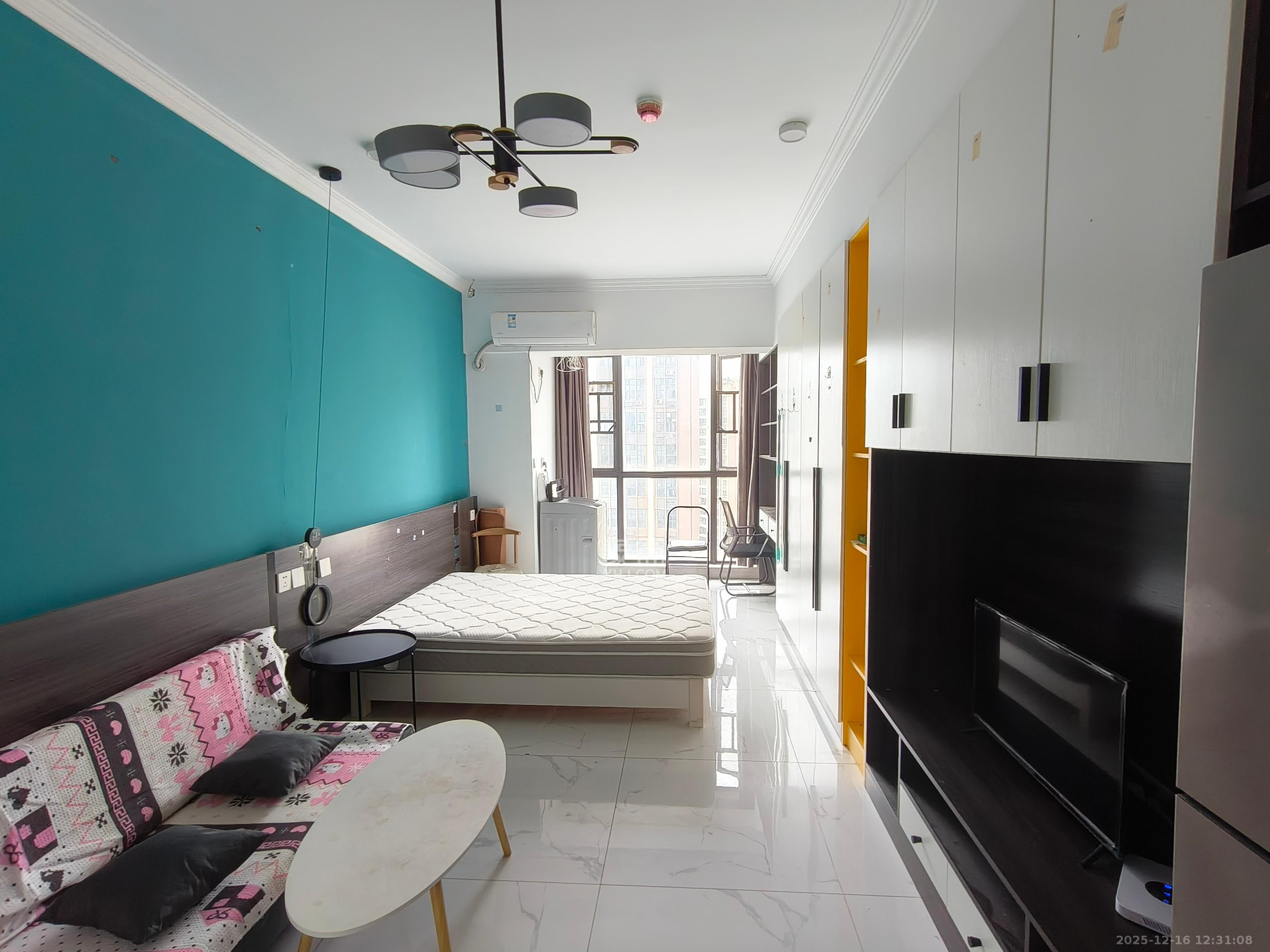 钱隆世家  1室0厅1卫    1400.0元/月