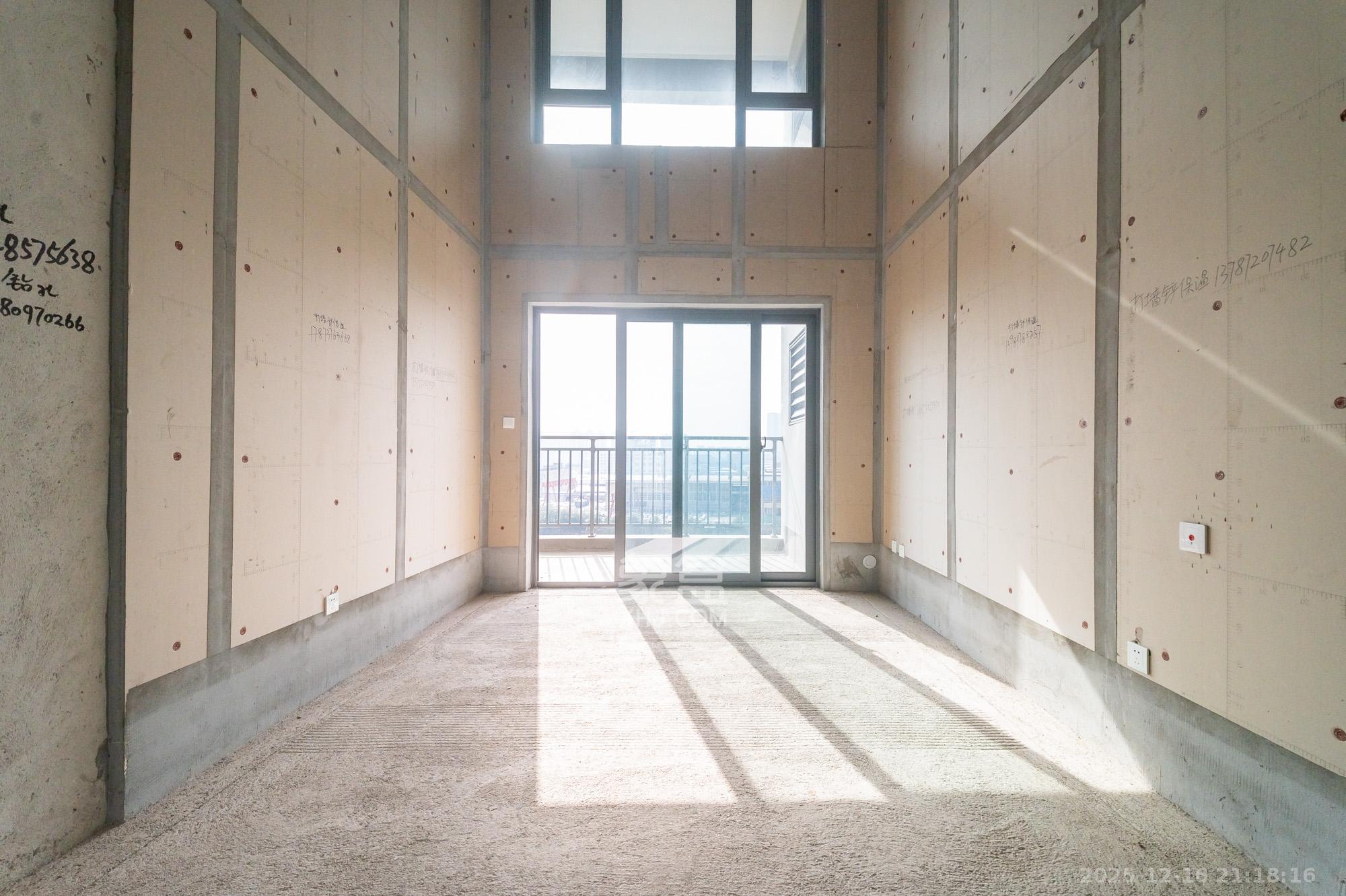 金辉优步星樾  4室2厅2卫    78.0万