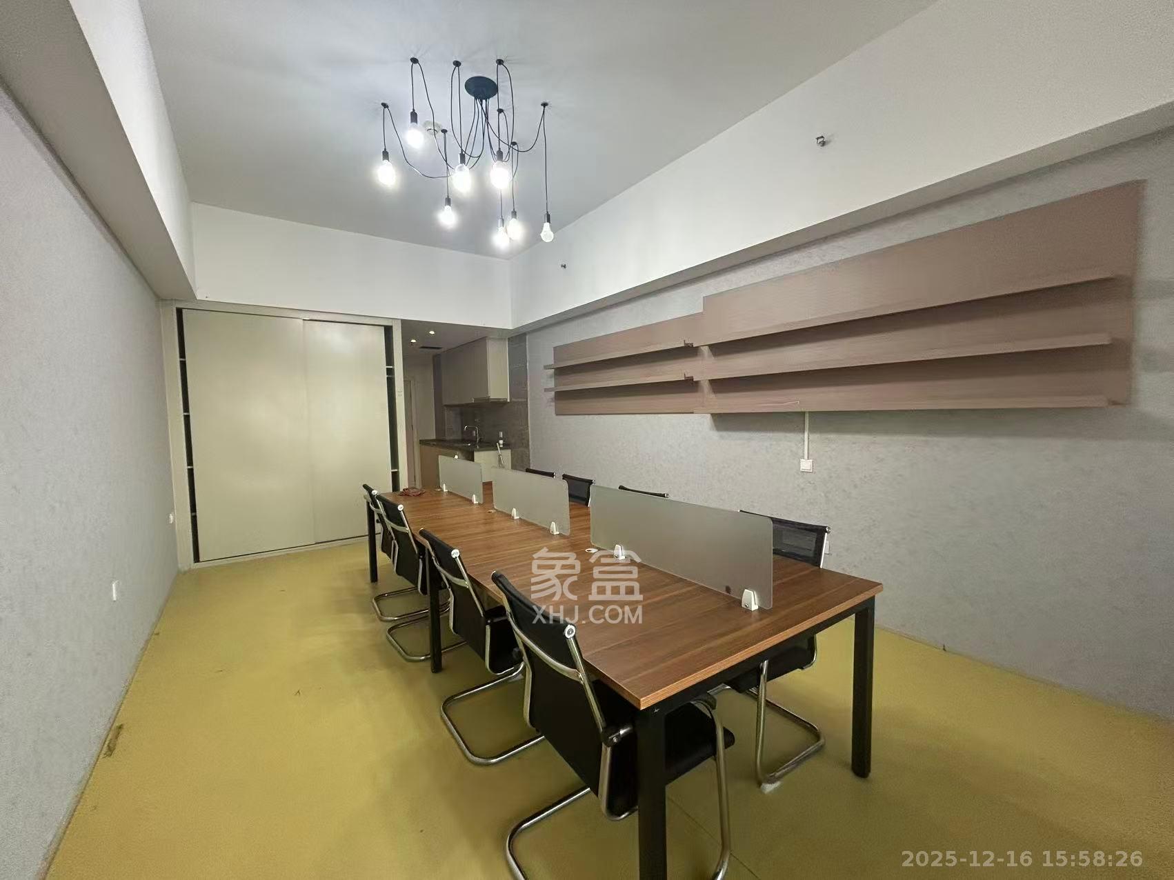 天祥水晶湾   58.67㎡      2500.0元/月室内图