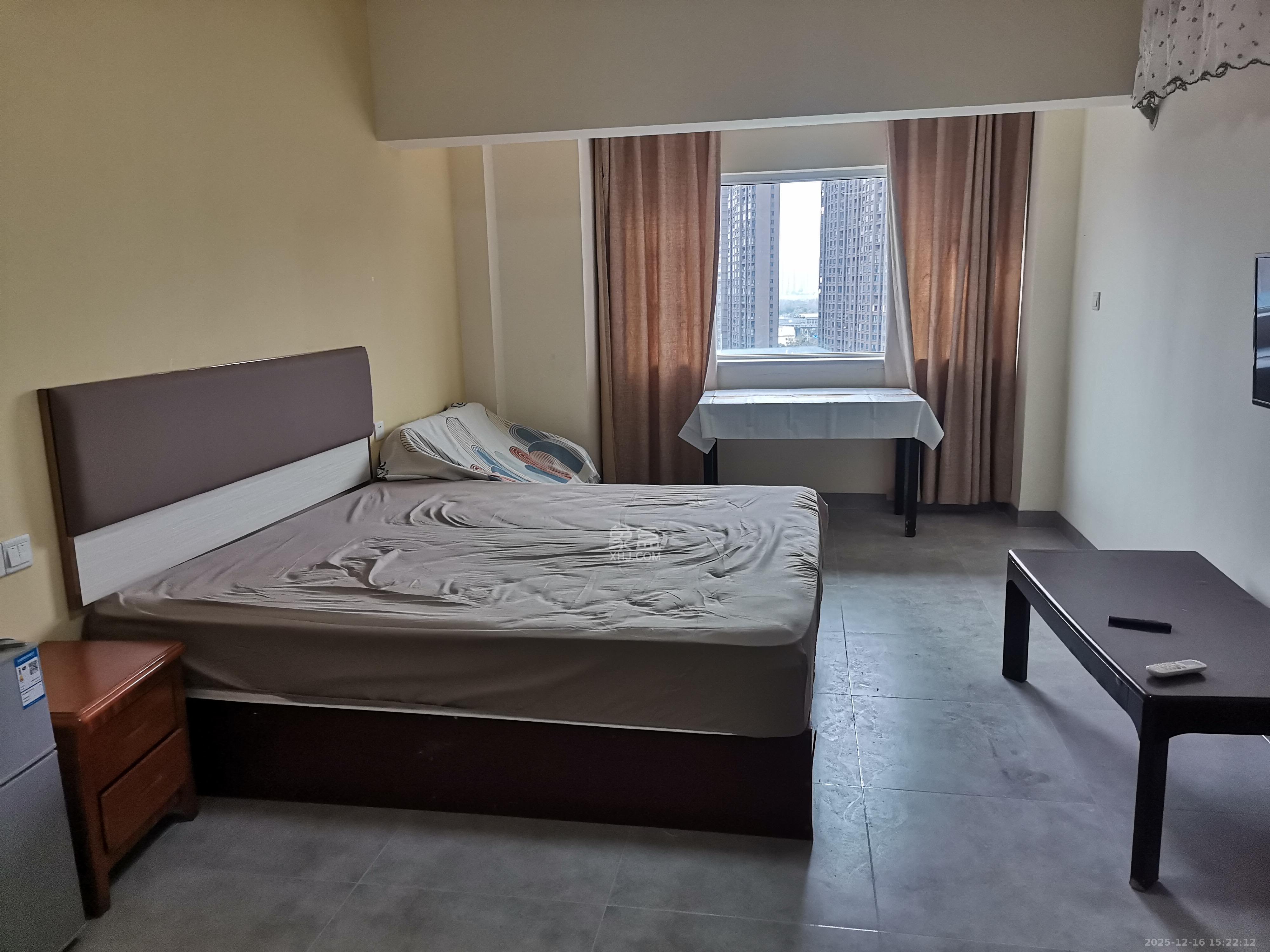 COCO蜜城  1室1厅1卫    1100.0元/月