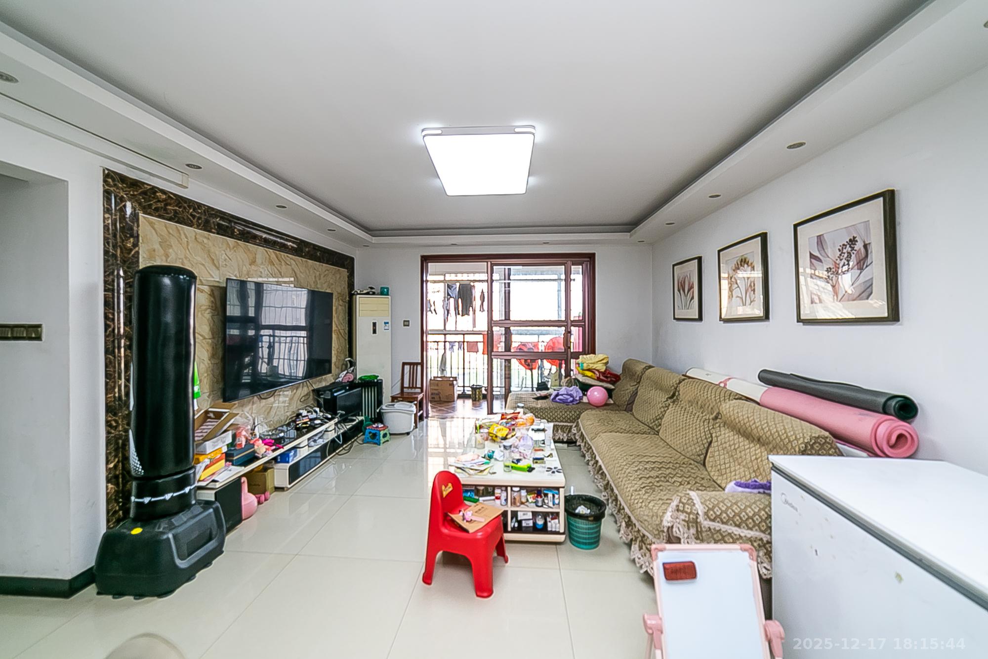 金碧文华  4室2厅2卫    108.0万