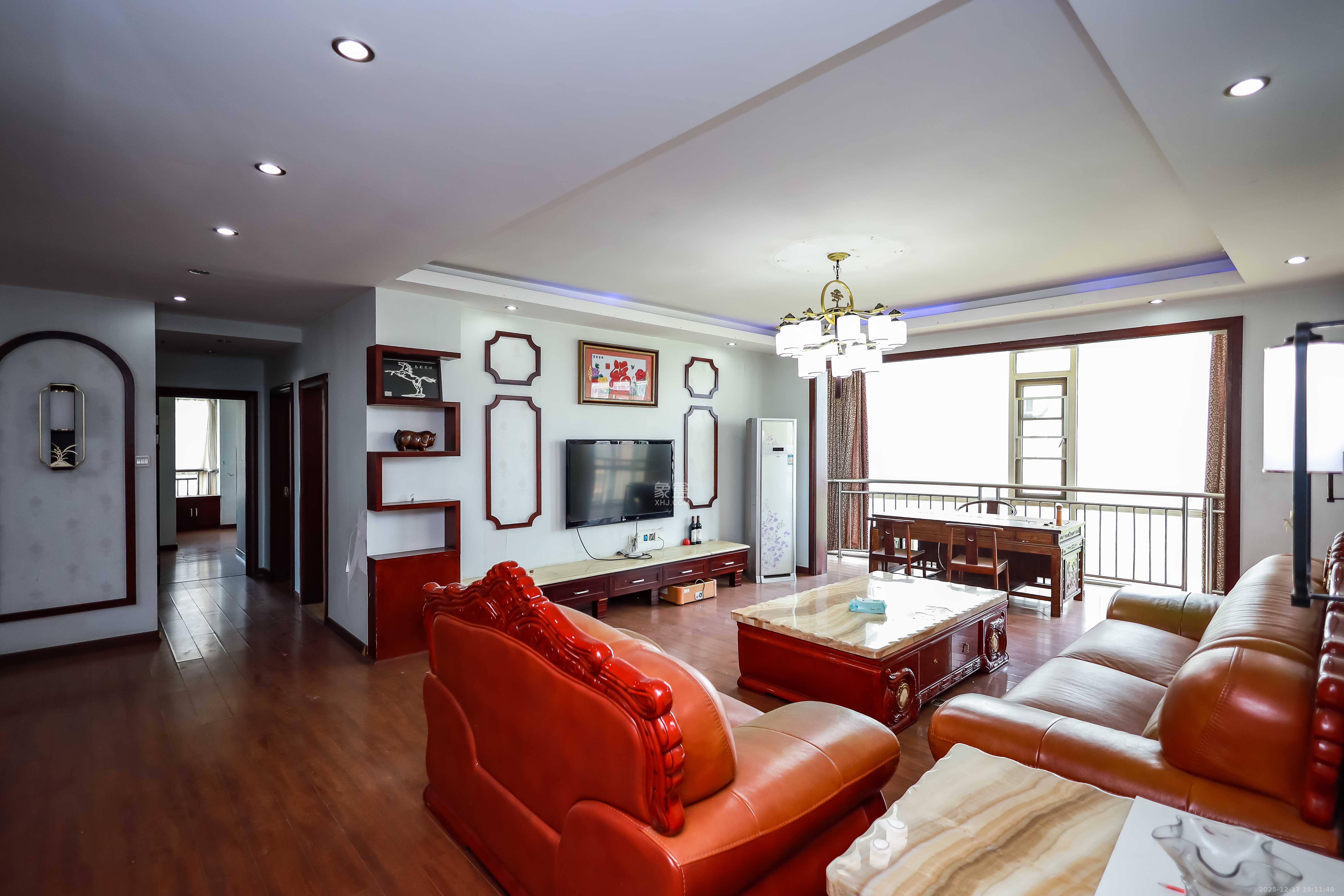 岳麓壹号  4室2厅2卫    3600.0元/月