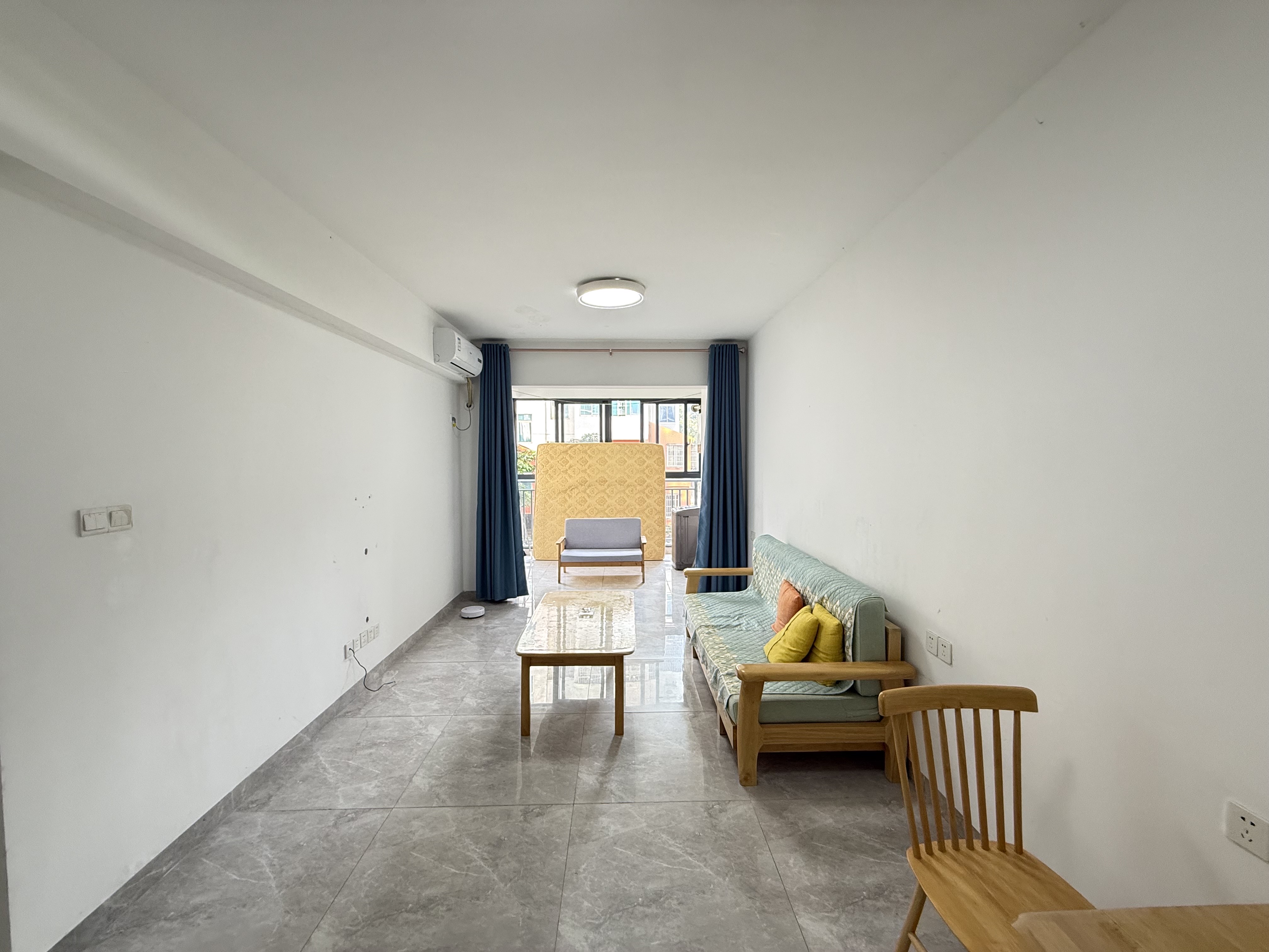 海秀天成  2室2厅1卫    2300.0元/月