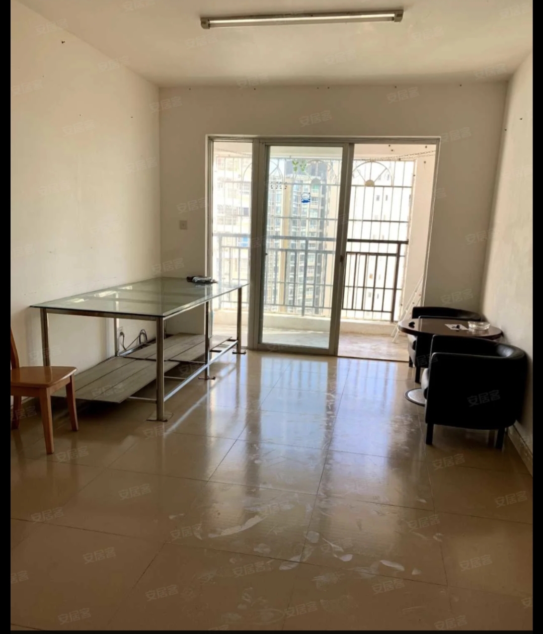 水岸阳光A小区  2室2厅1卫    90.0万