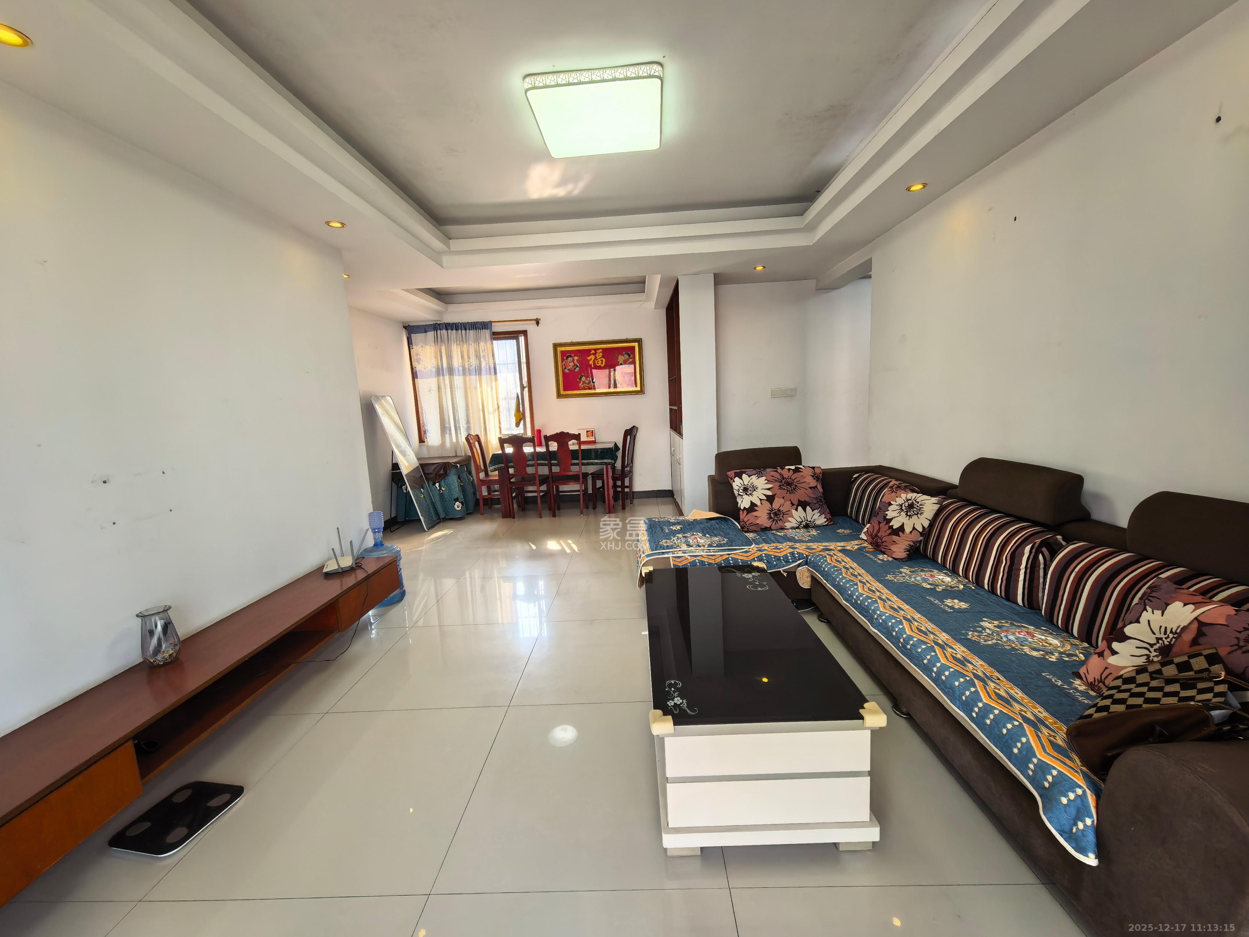 鑫天御景湾  2室1厅1卫    2000.0元/月