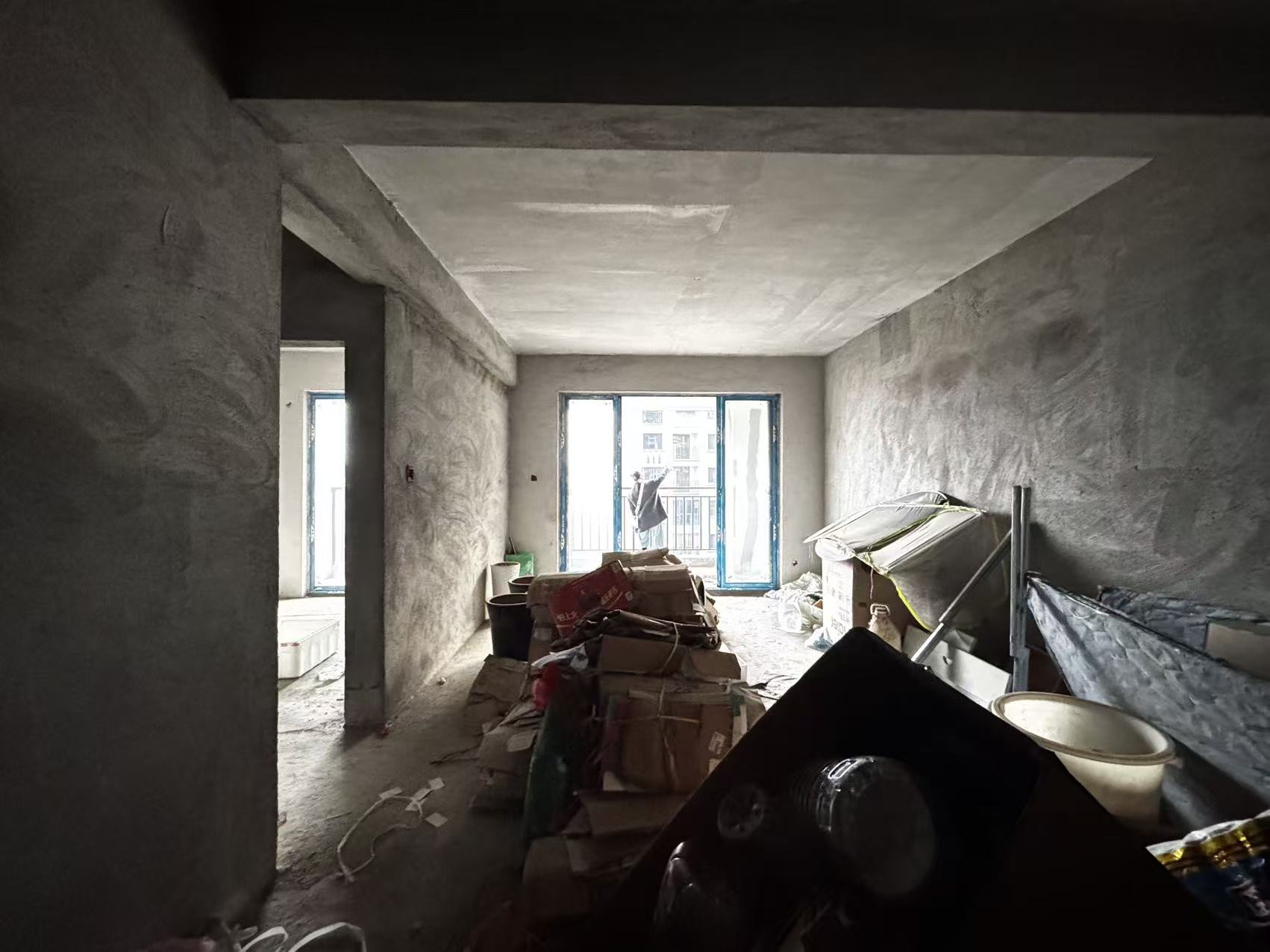 英伦首府金域豪廷  3室2厅1卫    58.0万