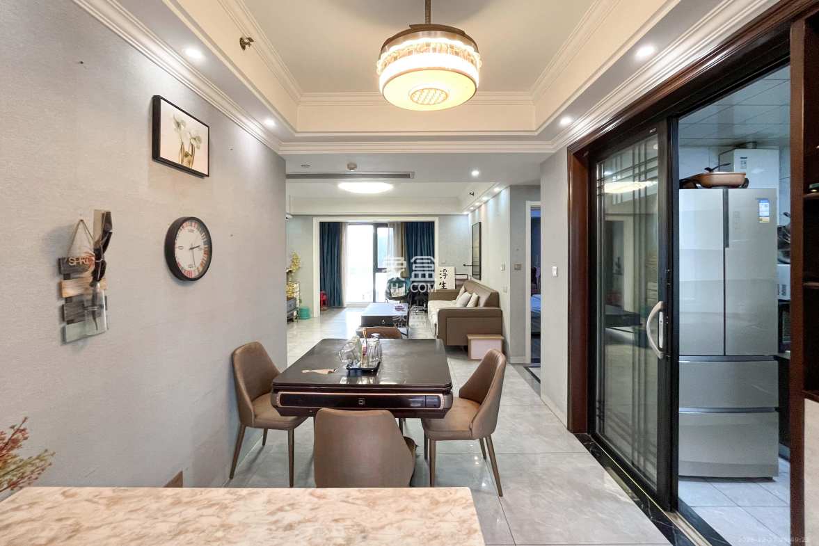 中建梅溪湖中心 4室2厅2卫 192.0万 中建梅溪湖中心 4室2厅2卫 192.0万其他