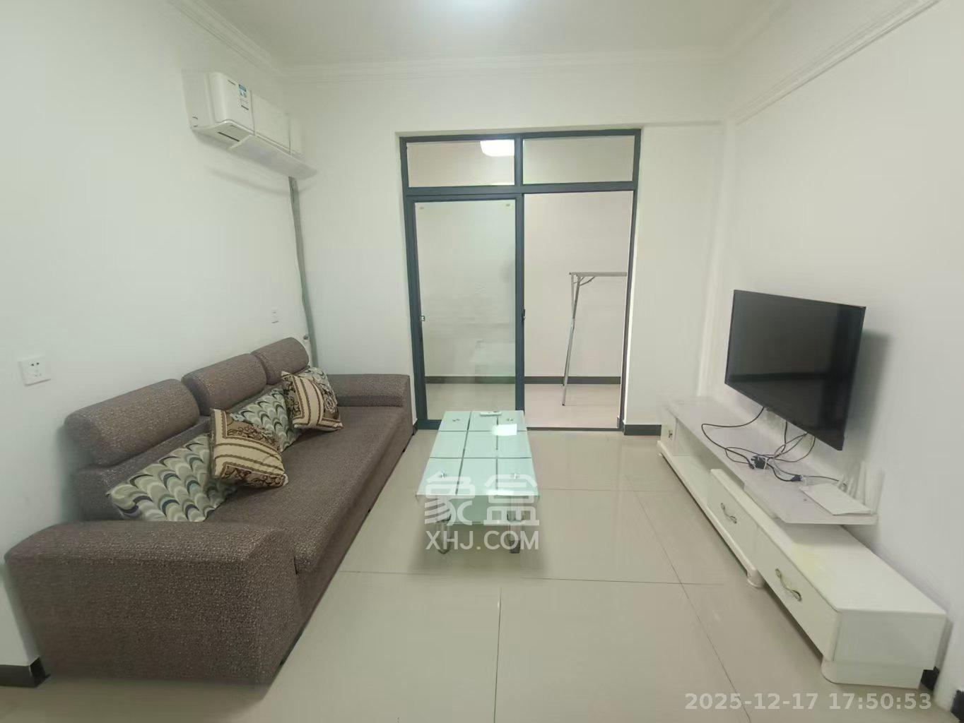 西子湖畔沃府  3室2厅1卫    2700.0元/月