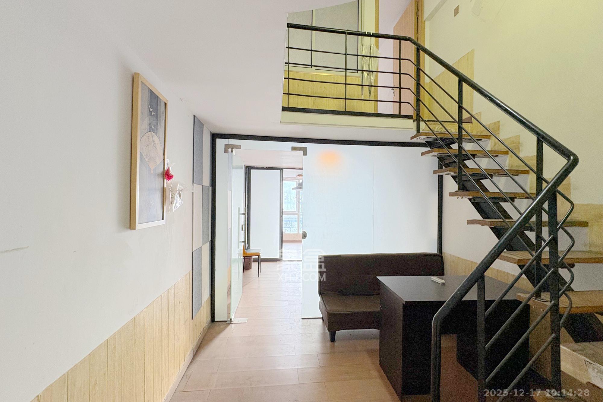 城市经典  2室2厅1卫    68.0万