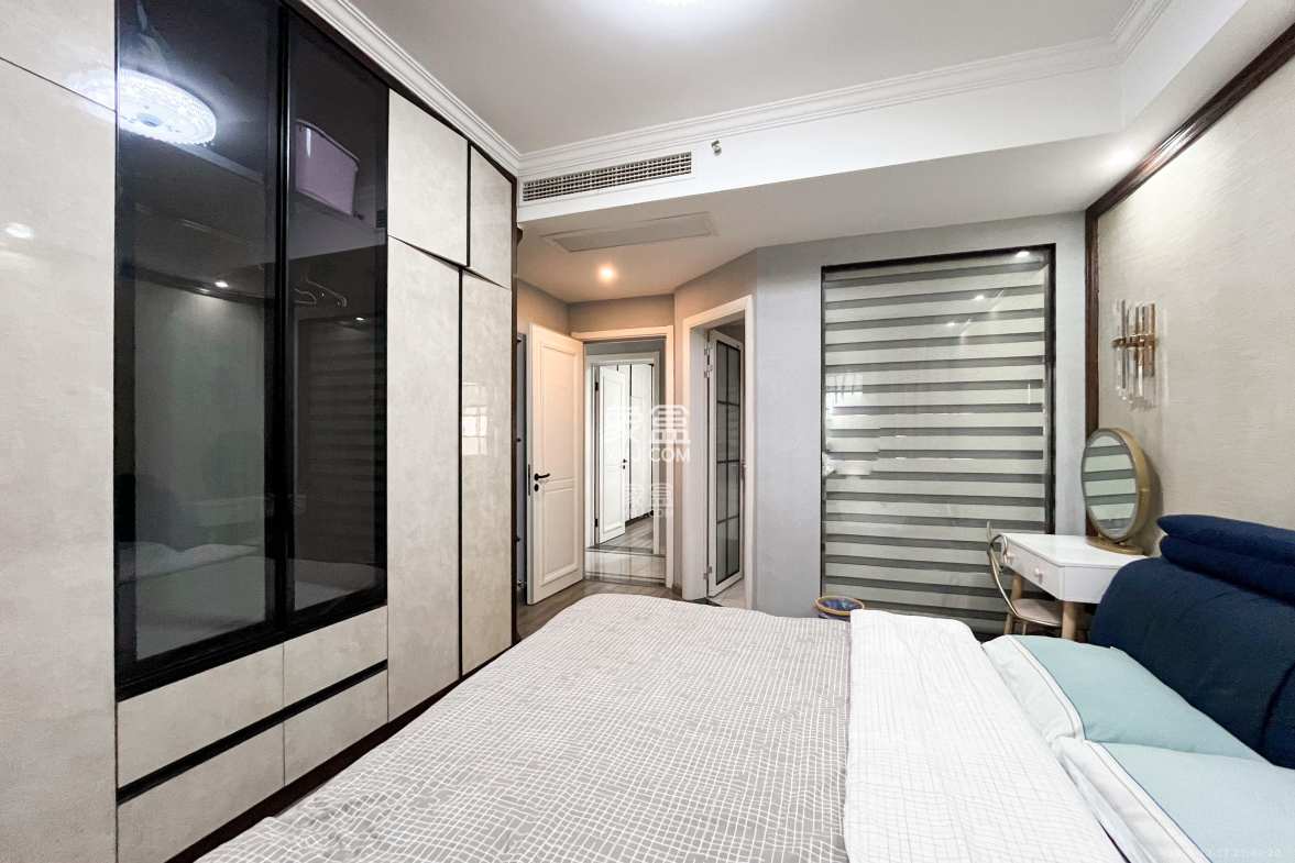 中建梅溪湖中心 4室2厅2卫 192.0万 中建梅溪湖中心 4室2厅2卫 192.0万其他