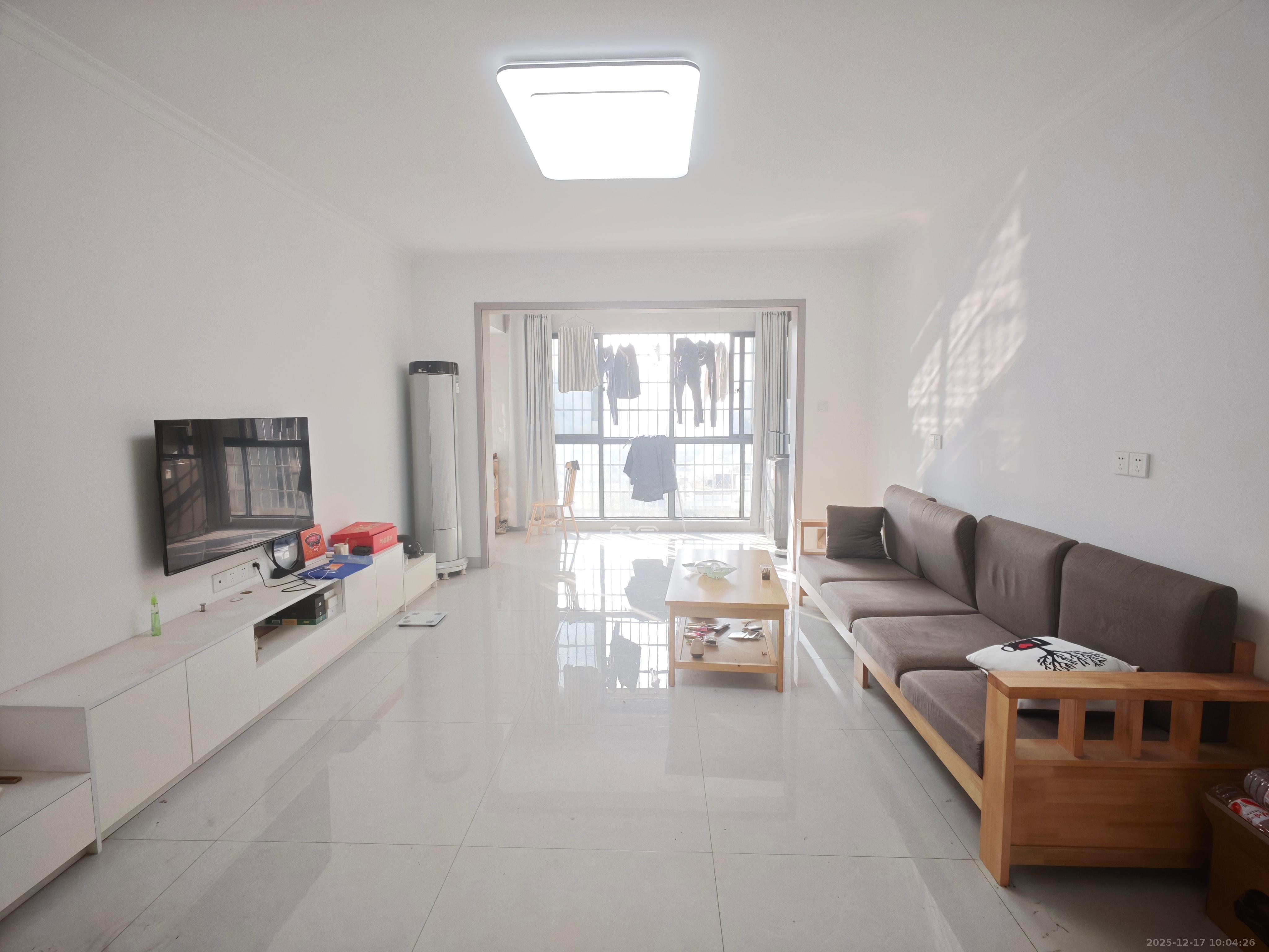 旭日嘉苑  3室2厅2卫    3000.0元/月