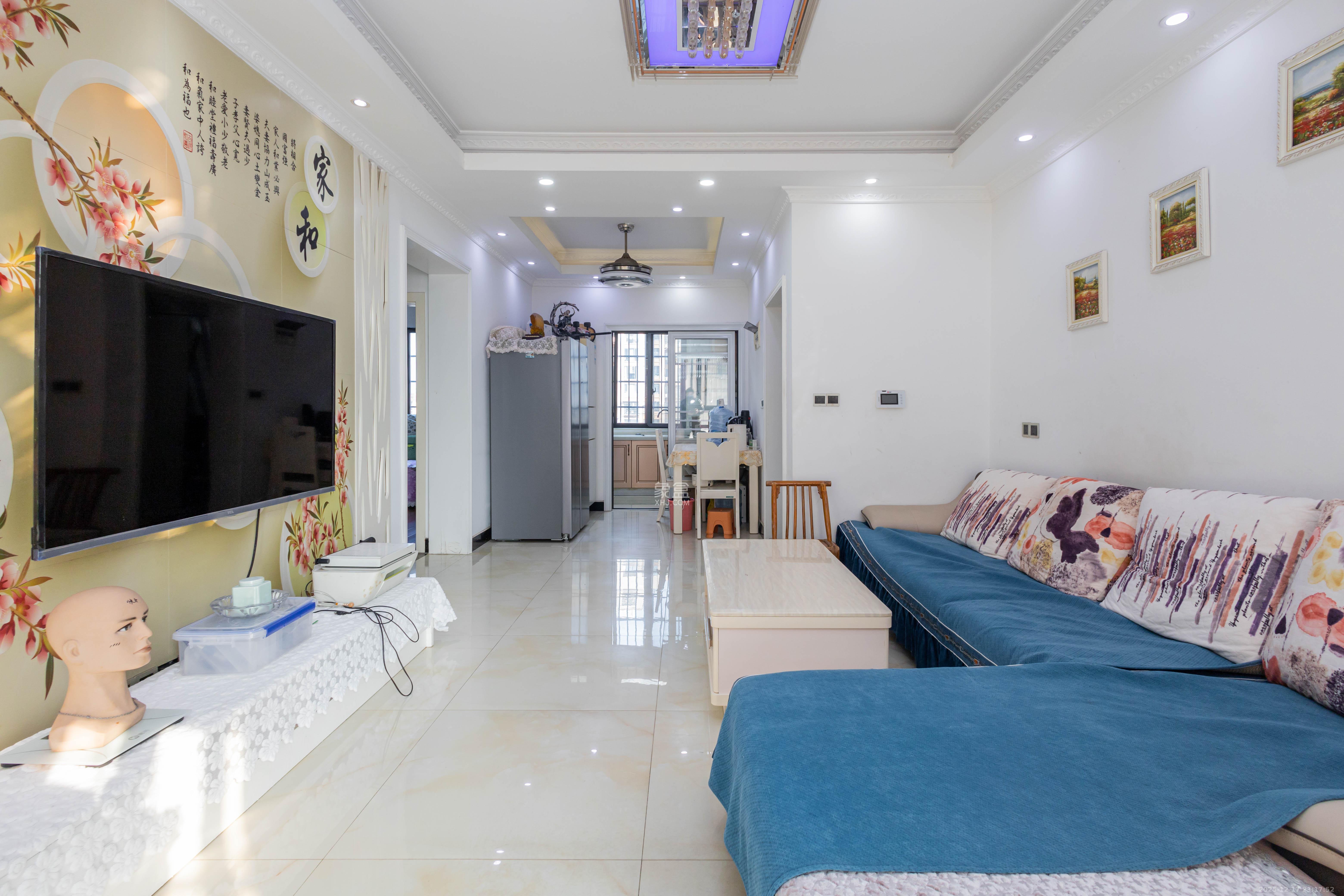 紫御江山  3室2厅1卫    77.0万