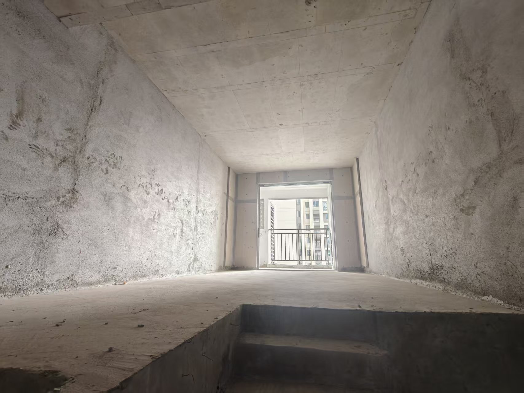 吾悦广场  4室2厅2卫    78.8万