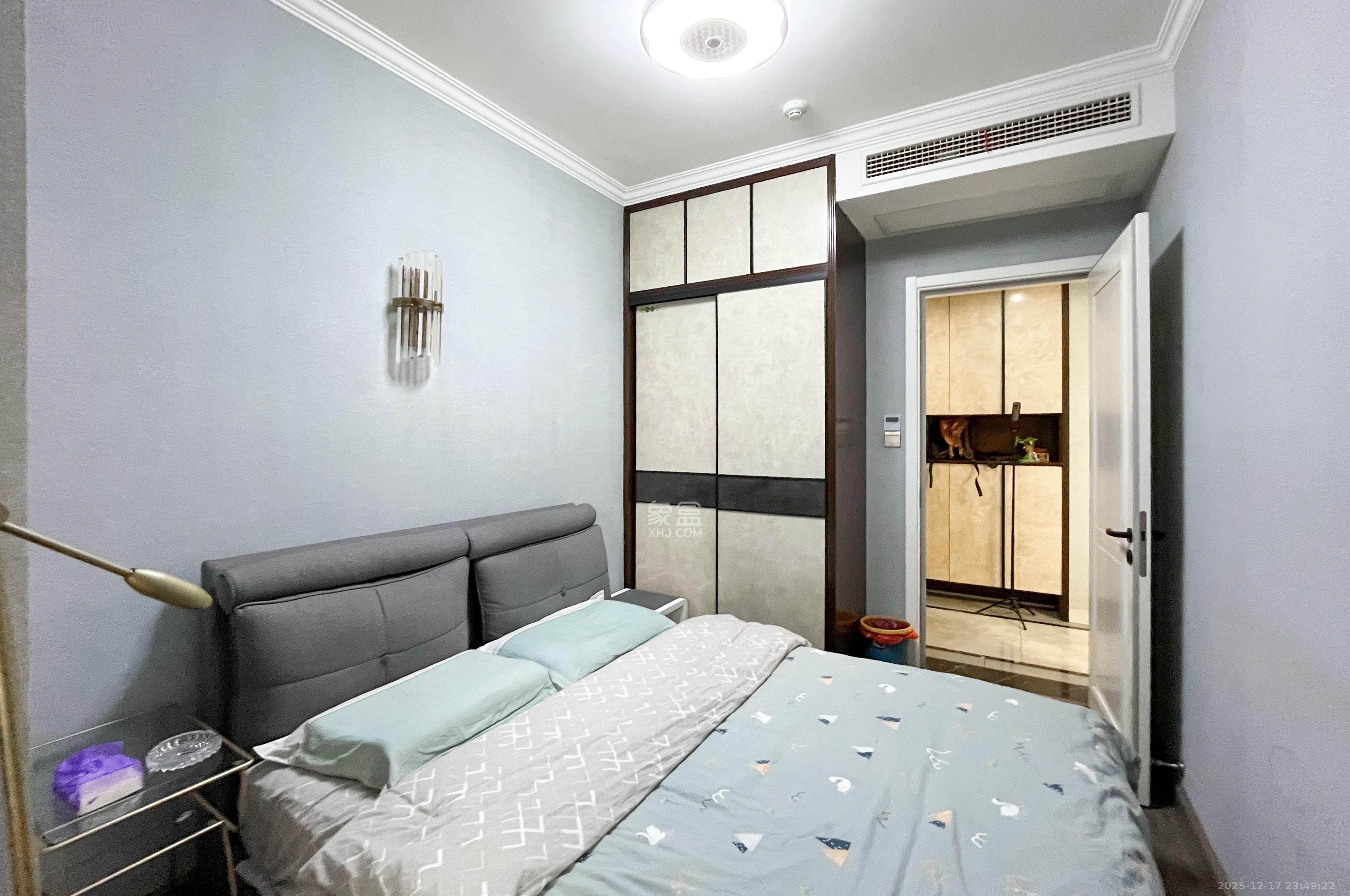 中建梅溪湖中心  4室2厅2卫    192.0万其他