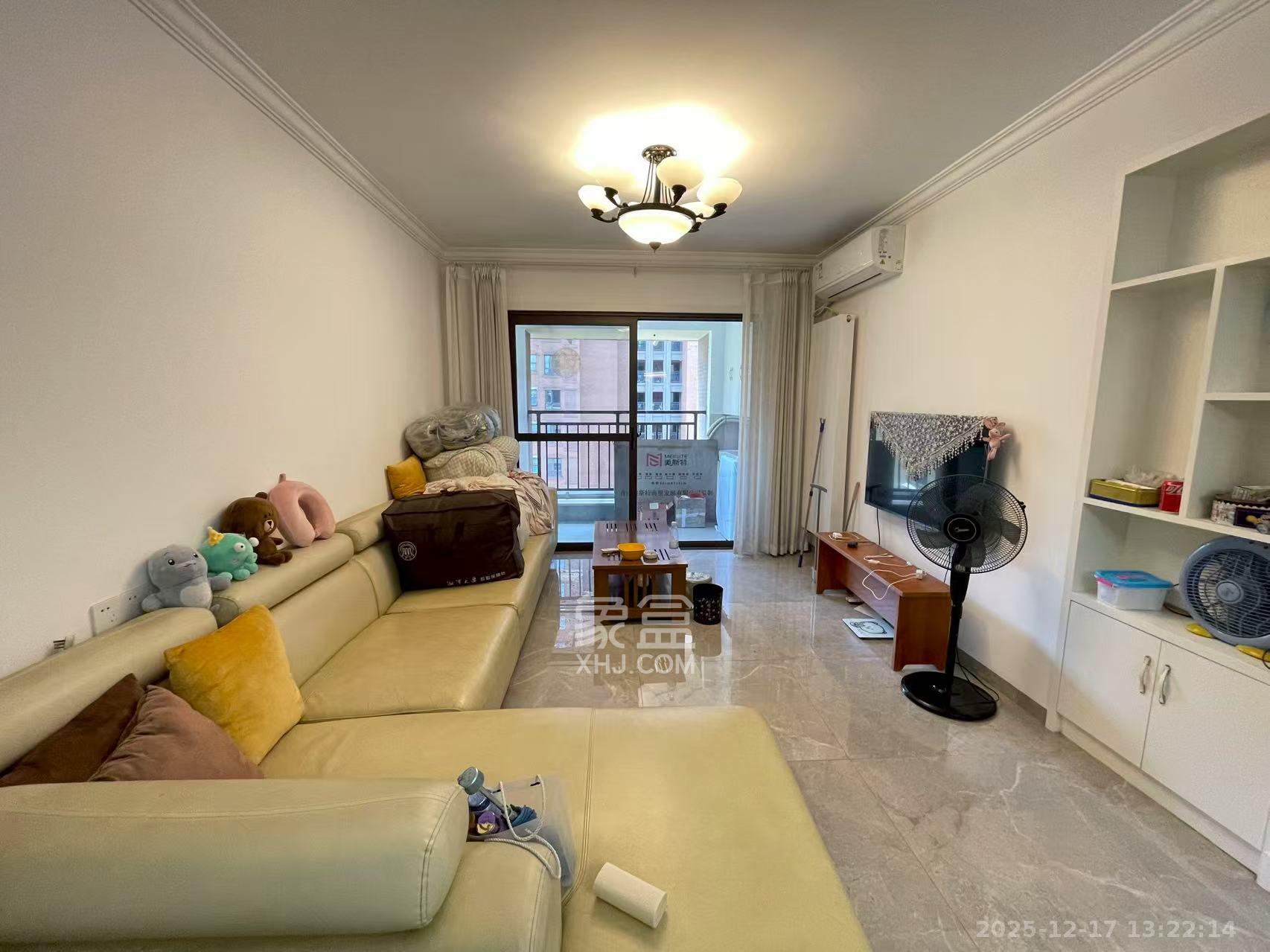 润屋美院  3室2厅1卫    2200.0元/月