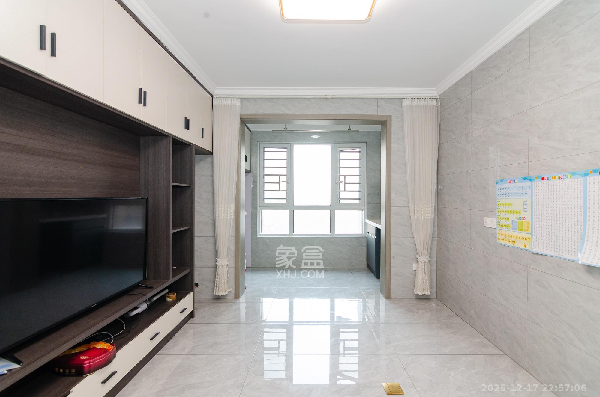 金地三千府（金地湖山樾、金地自在城）  2室2厅1卫    48.0万