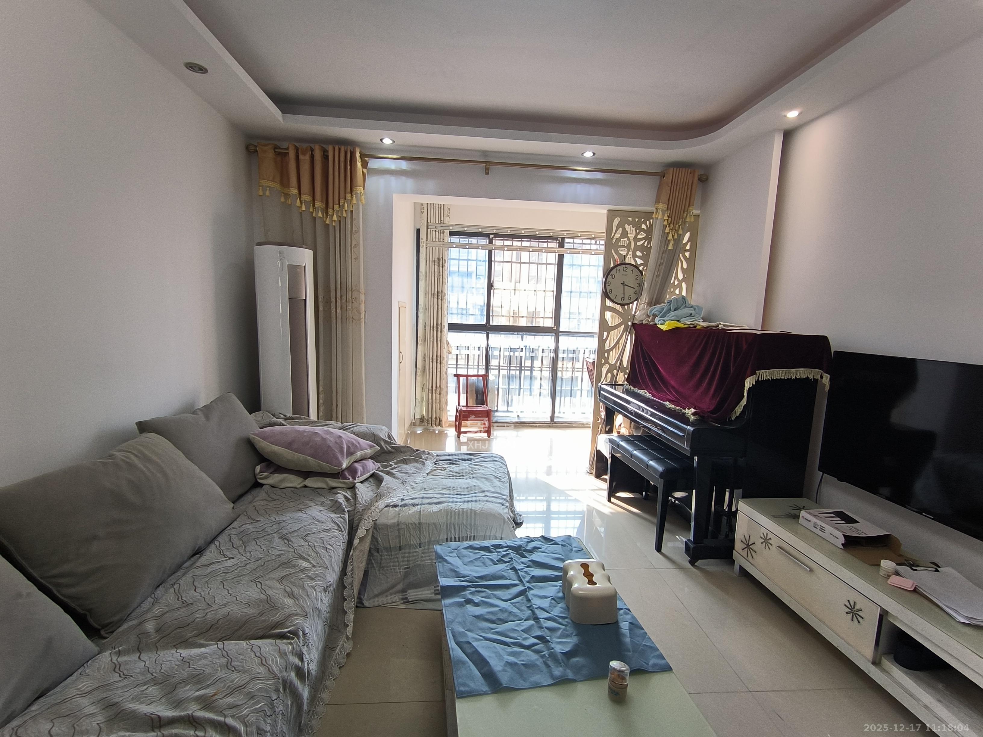 保利麓谷林语B区  3室2厅1卫    2300.0元/月