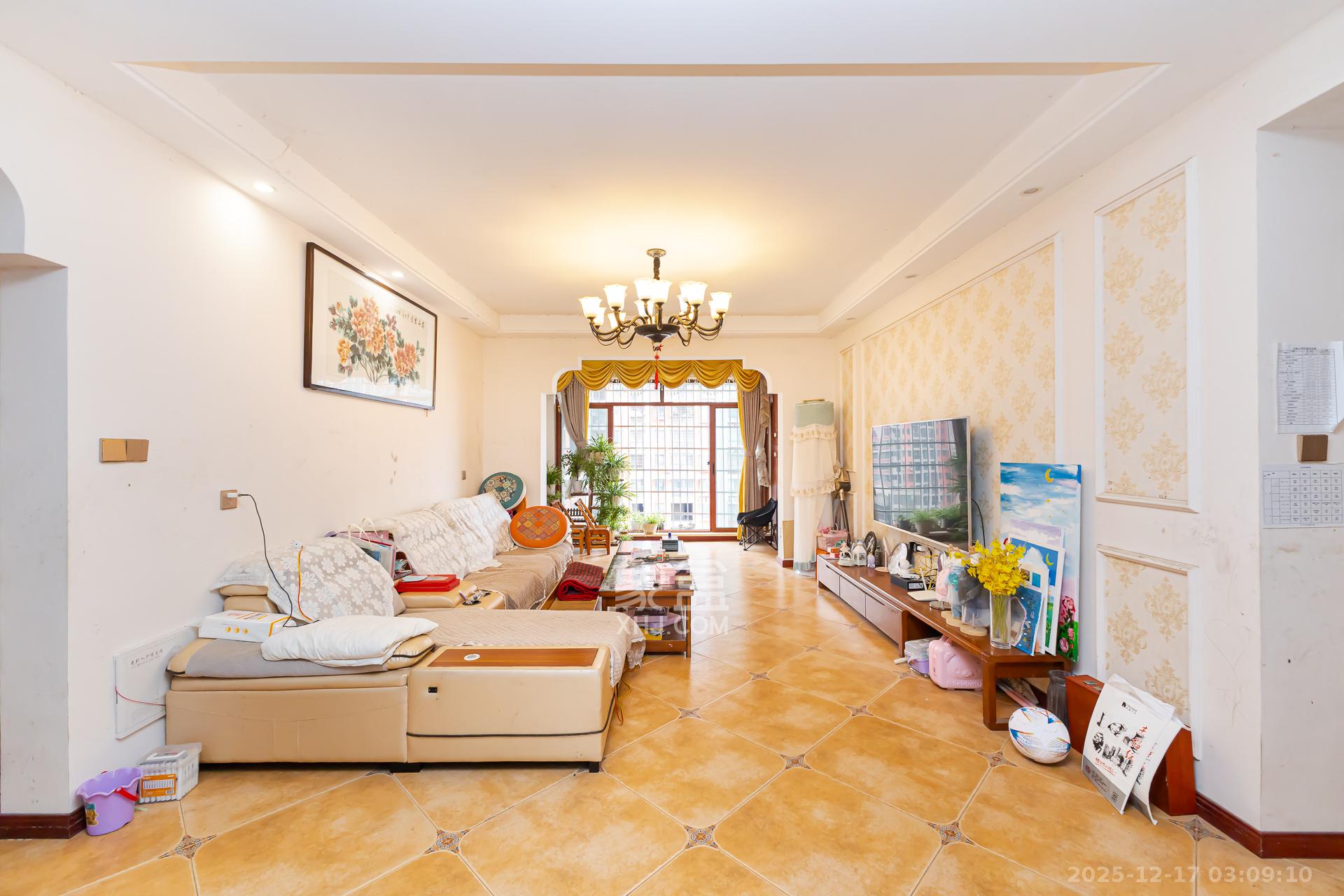 浩龙音乐界  4室2厅2卫    88.0万