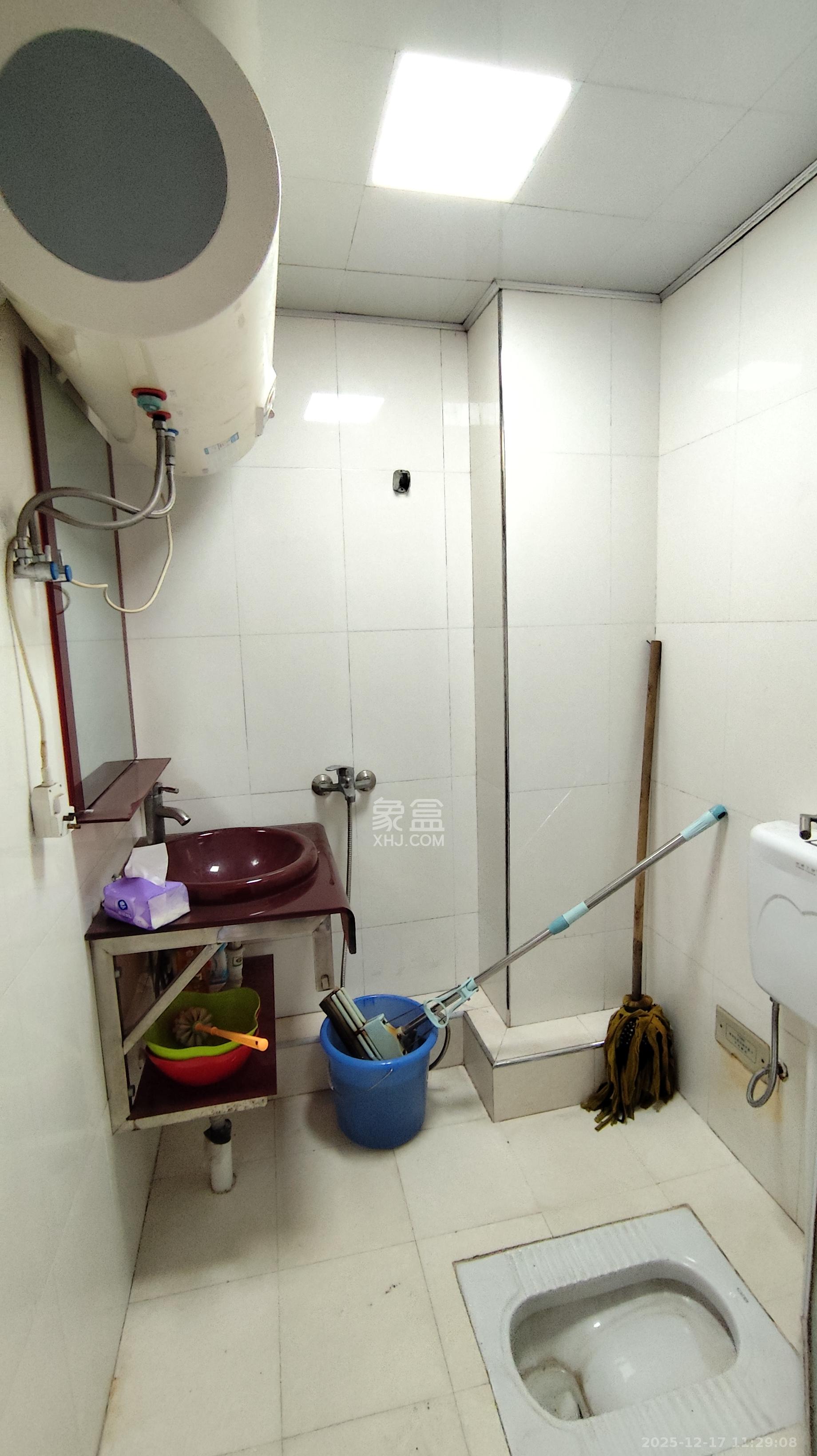 华翼府   71.0㎡      2000.0元/月室内图