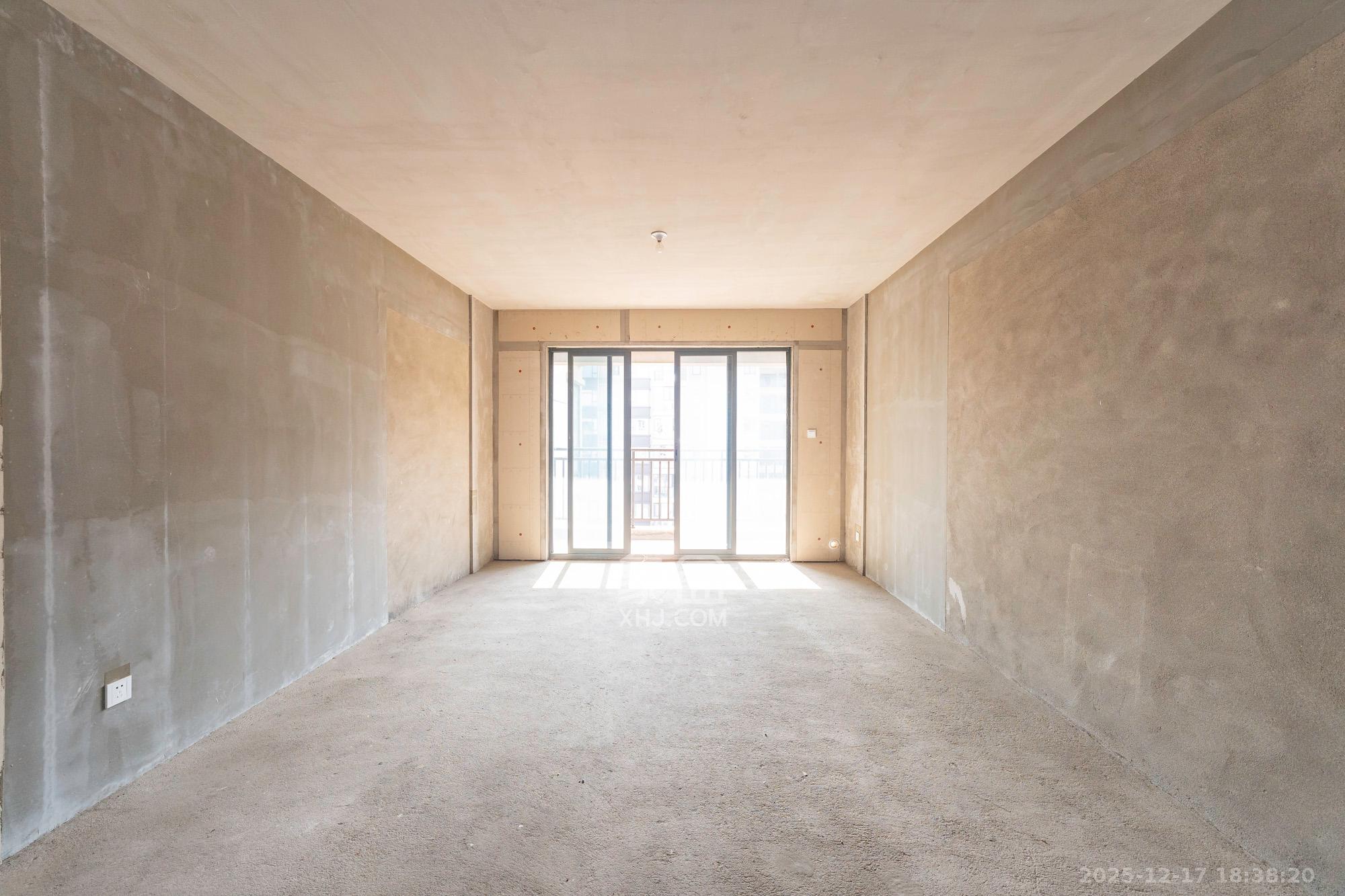 日盛湖湘花苑  3室2厅2卫    75.8万