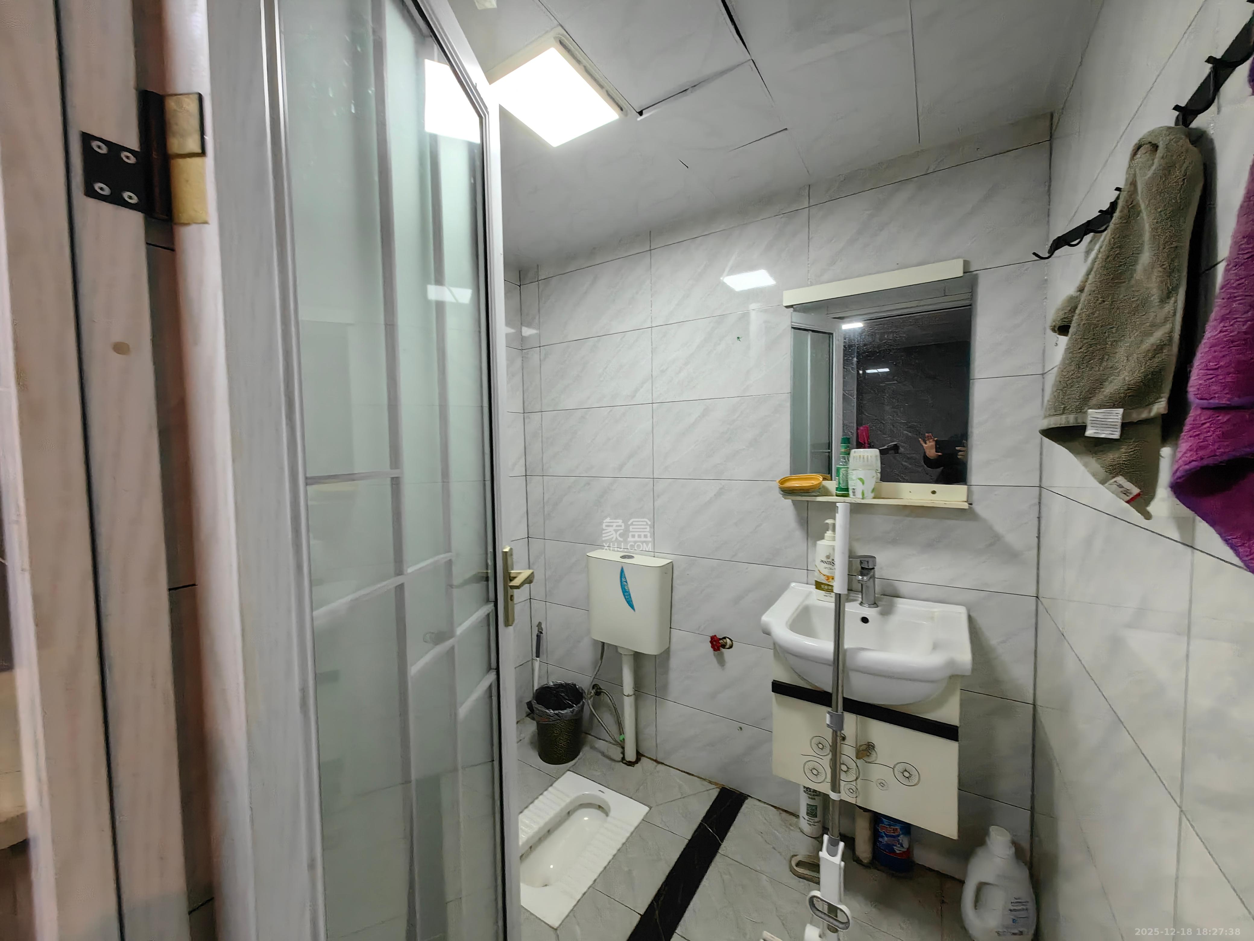 中交中央公园D1区   50.0㎡      3500.0元/月室内图