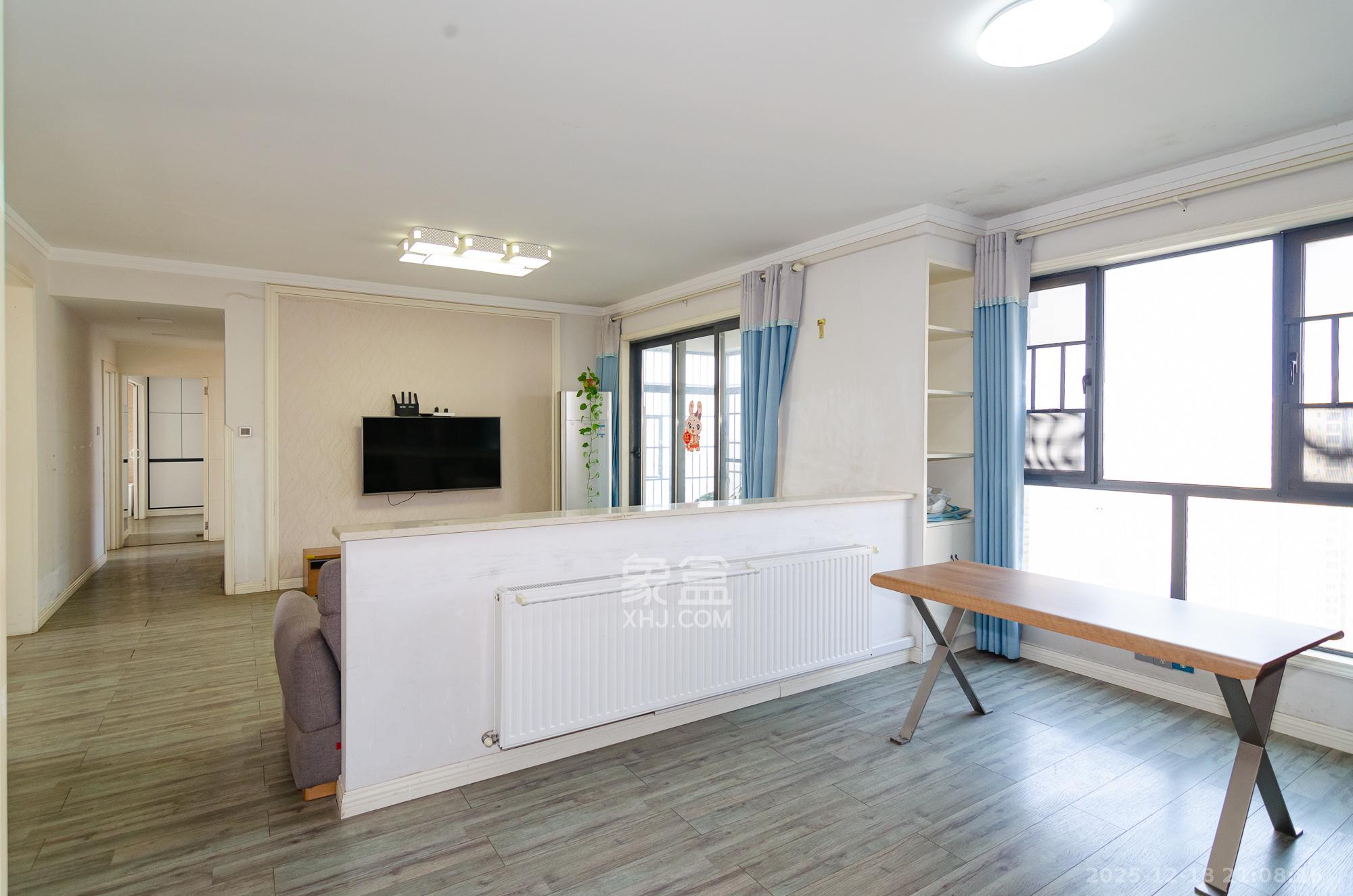 中粮自然天城  4室2厅2卫    72.8万