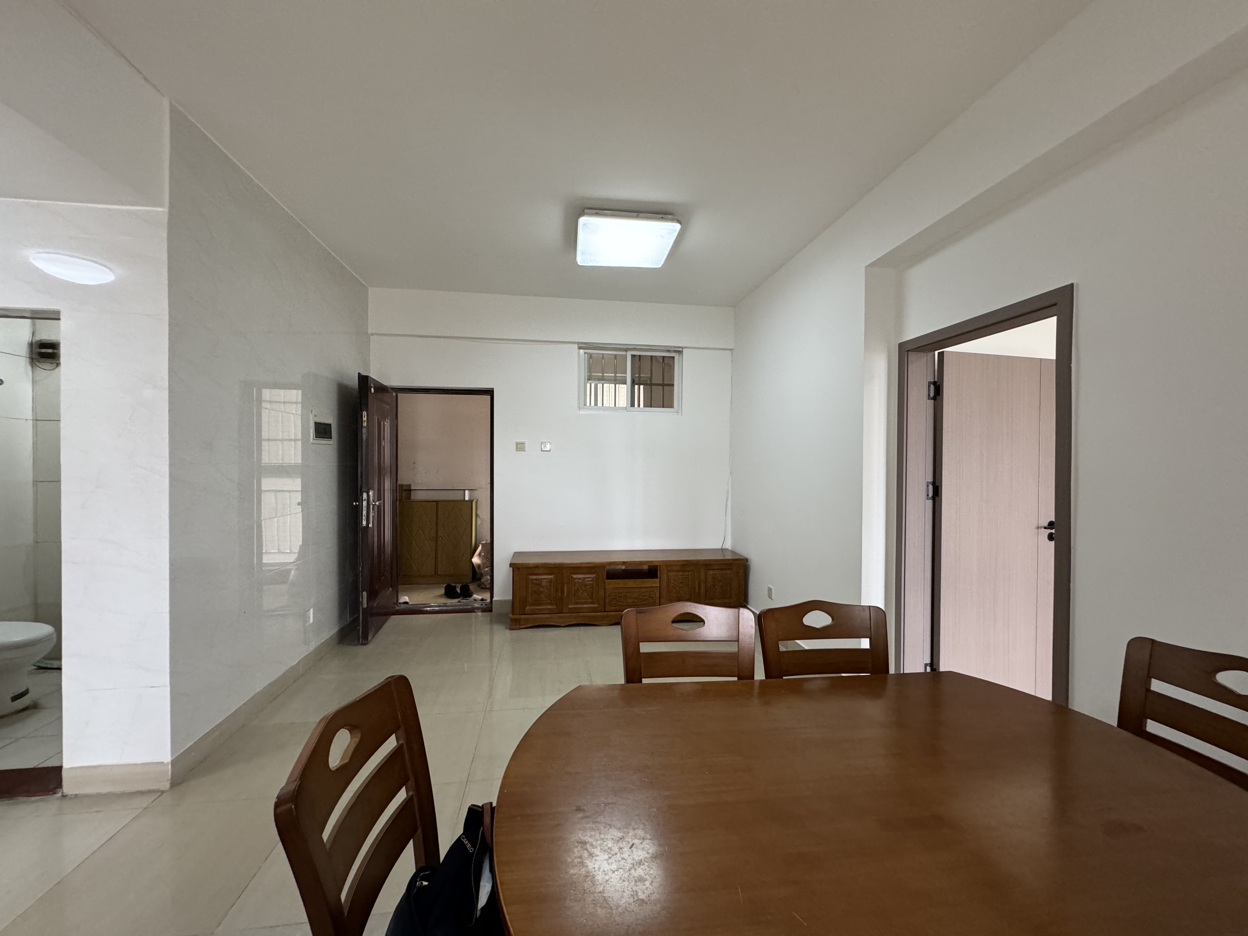 金域湾畔  2室2厅1卫    96.0万