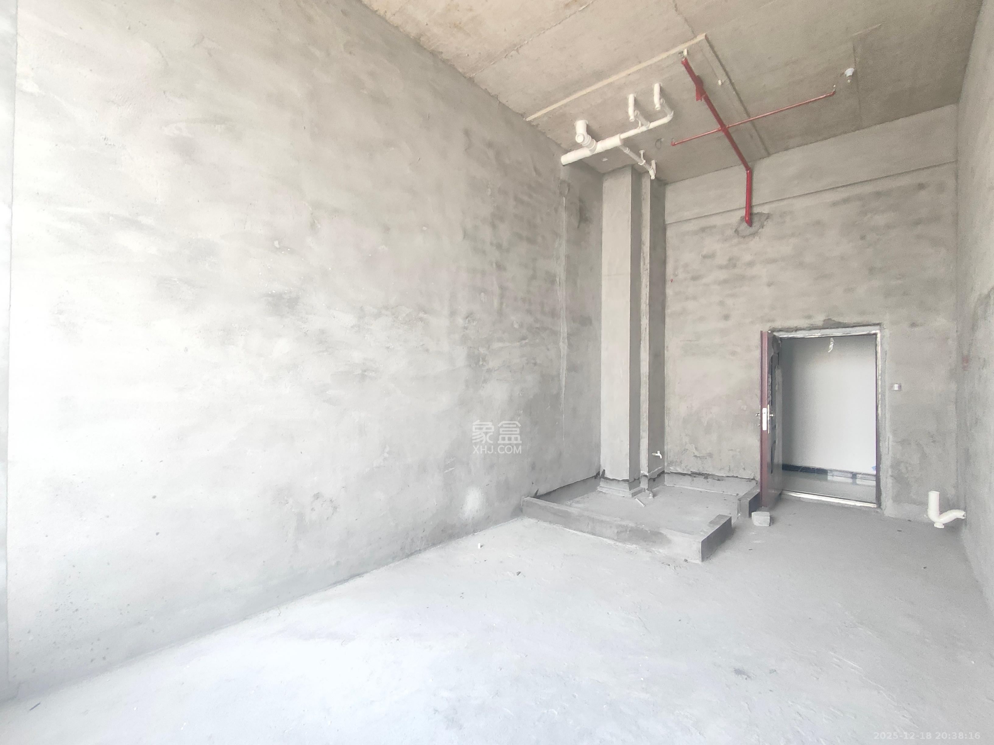 梅溪湖家居建材城  2室2厅1卫    1500.0元/月