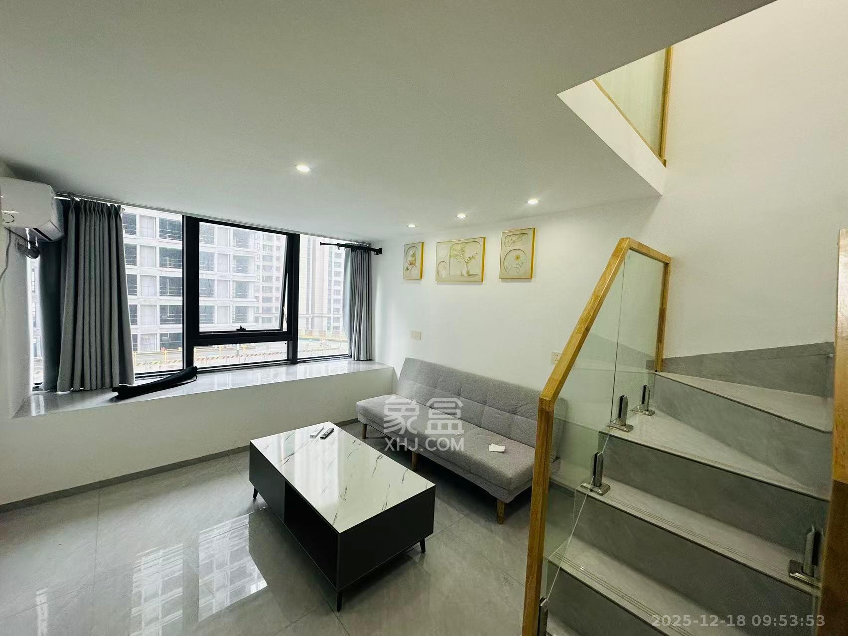 龙湖铂金岛 2室2厅1卫 2100.0元/月 龙湖铂金岛 2室2厅1卫 2100.0元/月室内图