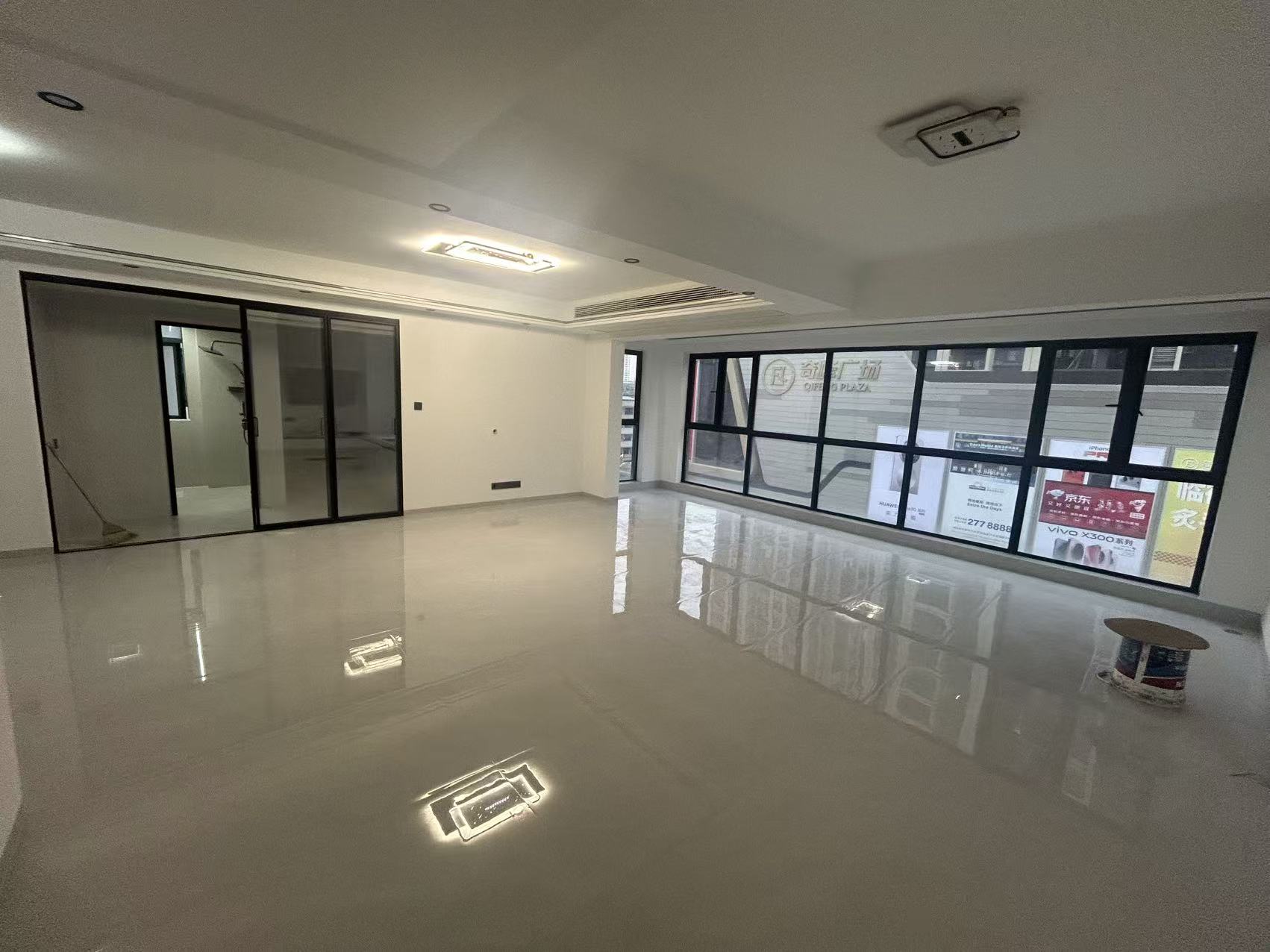 南门口安置小区二期  3室2厅2卫    2500.0元/月