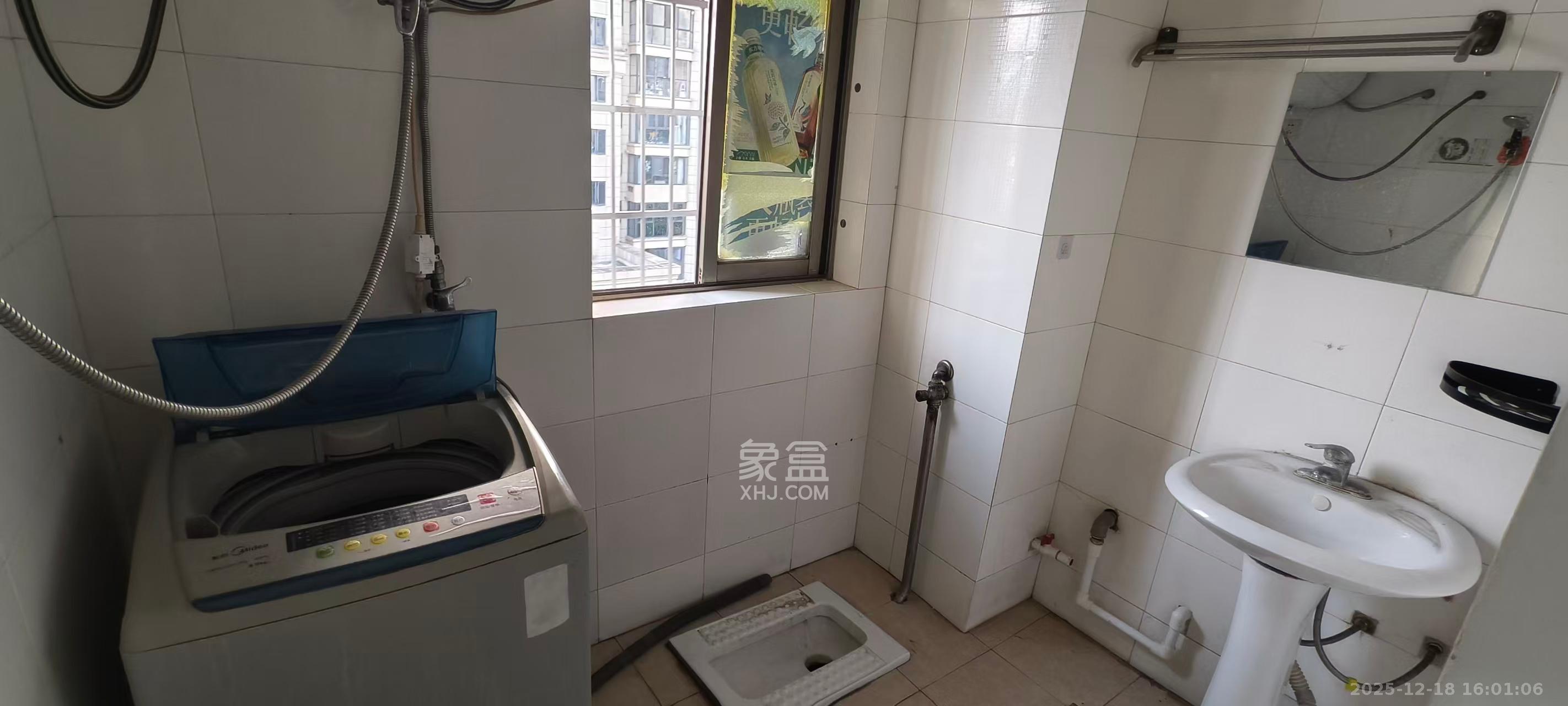 三和公寓  1室1厅1卫    1200.0元/月