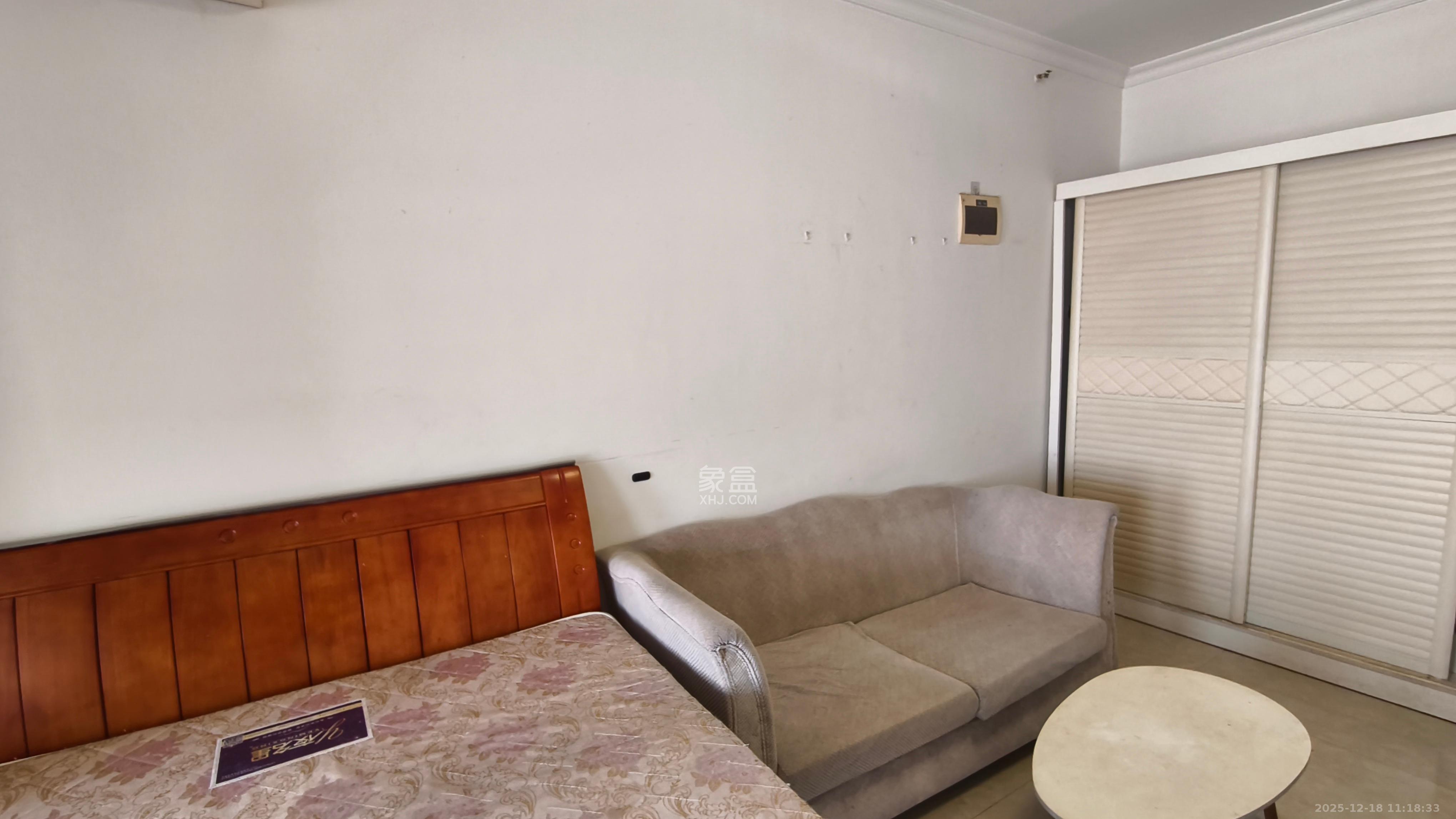 旭辉御府   42.0㎡      1200.0元/月室内图