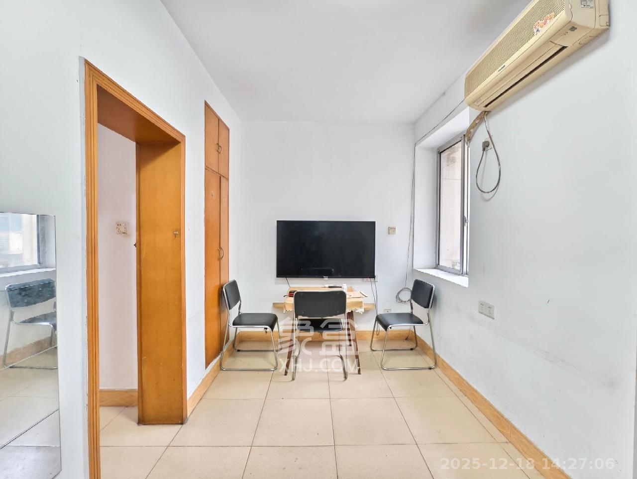 岳银小区（一二三五村）  2室2厅1卫    2000.0元/月