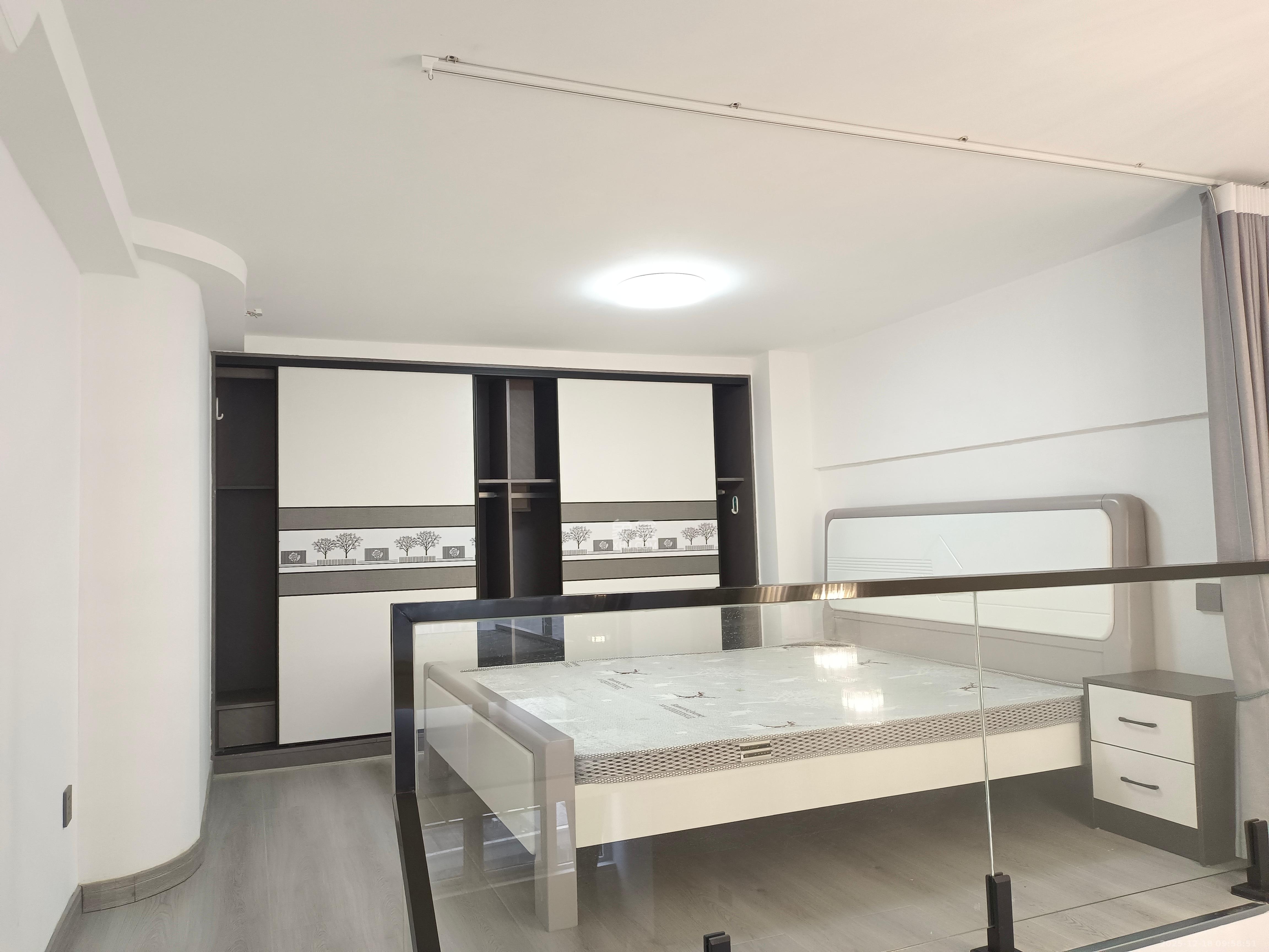 太阳城  2室2厅1卫    1650.0元/月