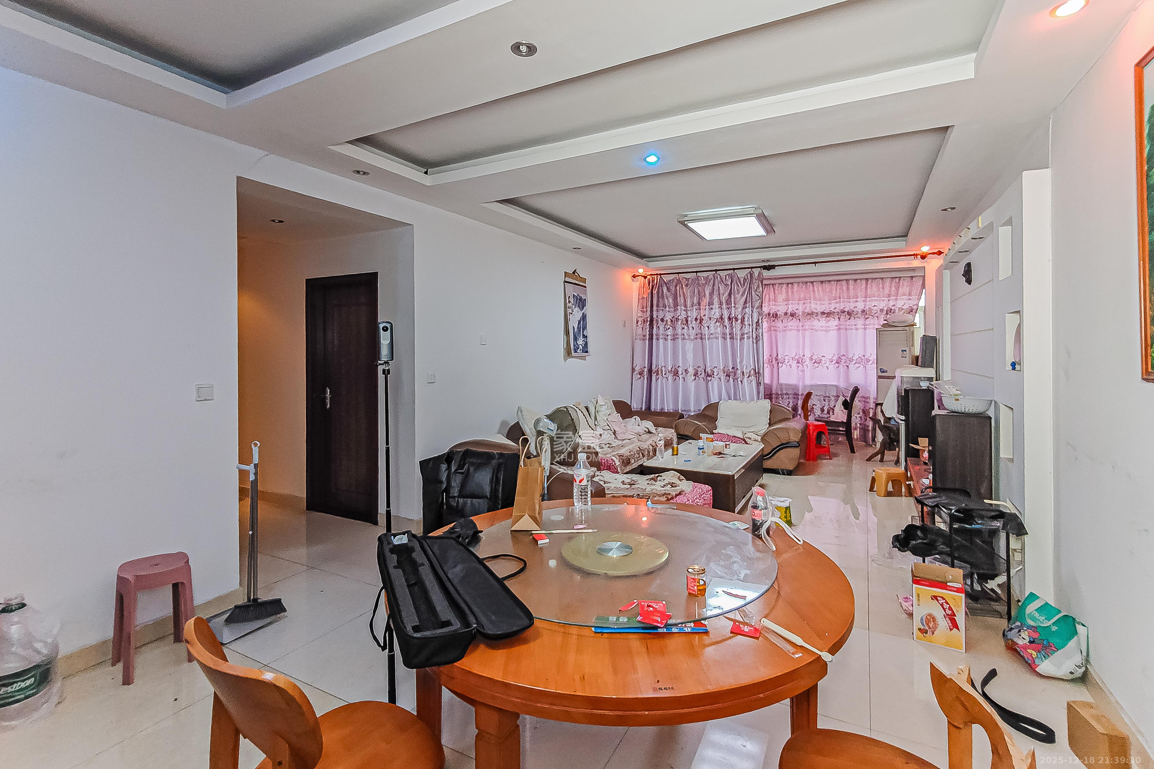 佳兴公寓  4室2厅2卫    158.0万