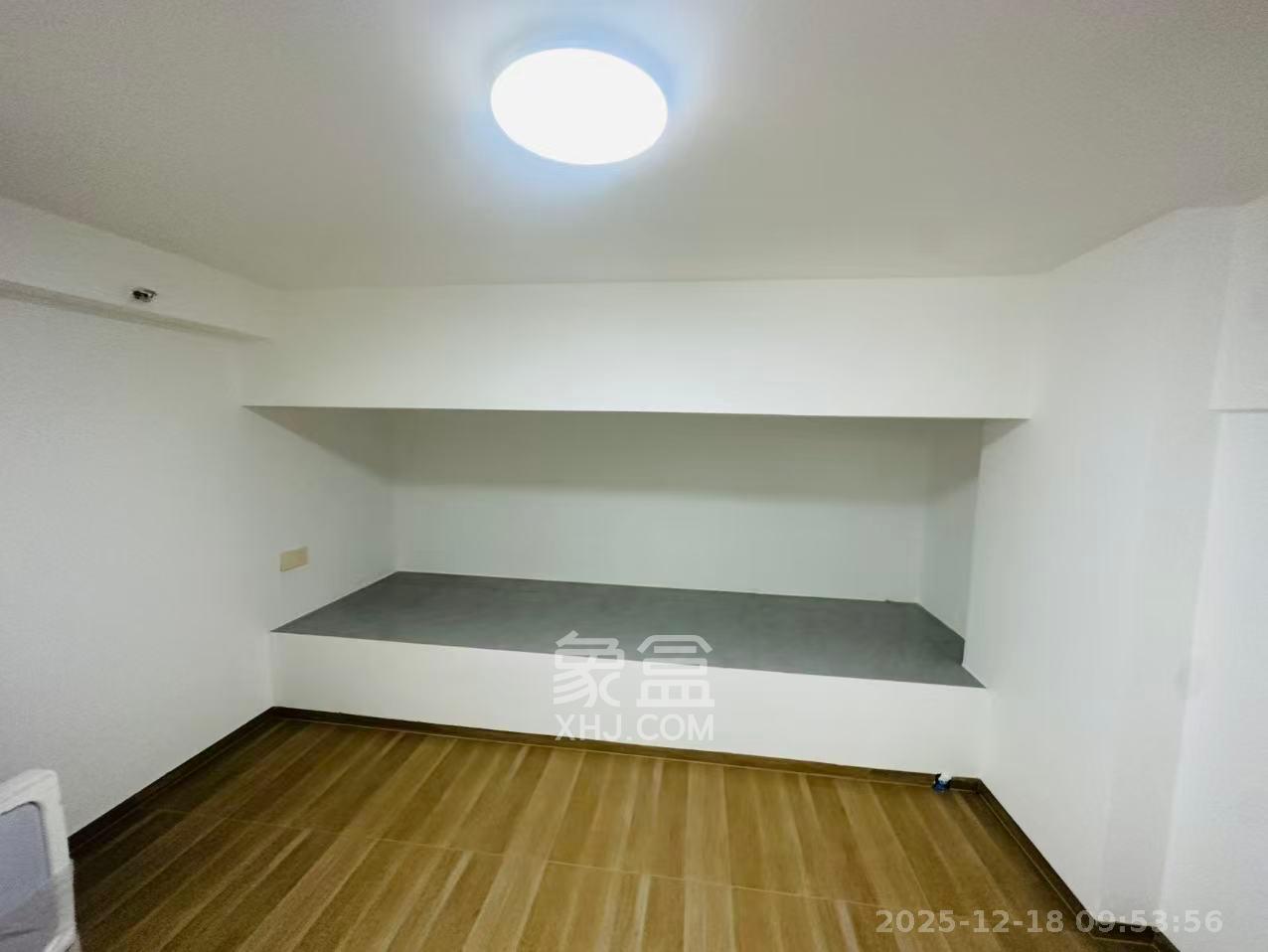 龙湖铂金岛 2室2厅1卫 2100.0元/月 龙湖铂金岛 2室2厅1卫 2100.0元/月室内图