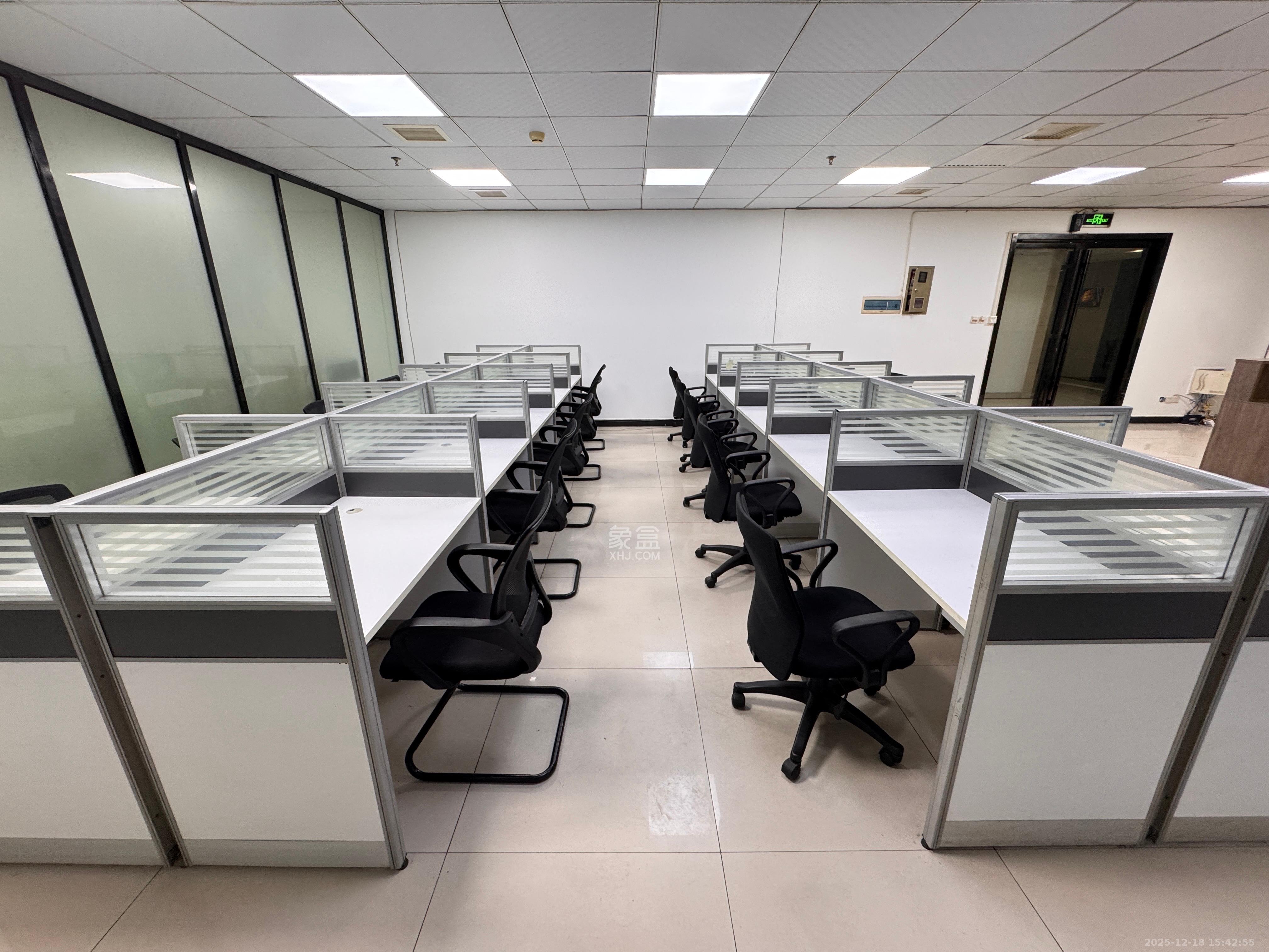 新长海广场   332.0㎡      11000.0元/月