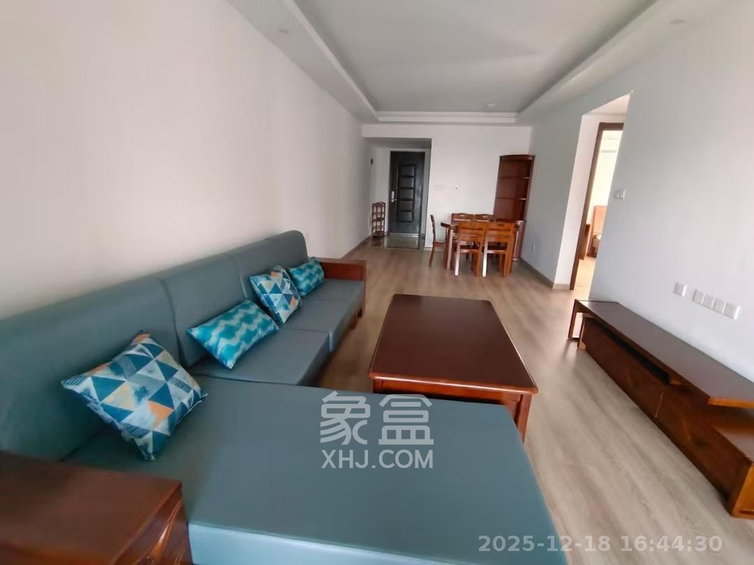 汇金城/嘉华城三期  3室2厅2卫    2600.0元/月