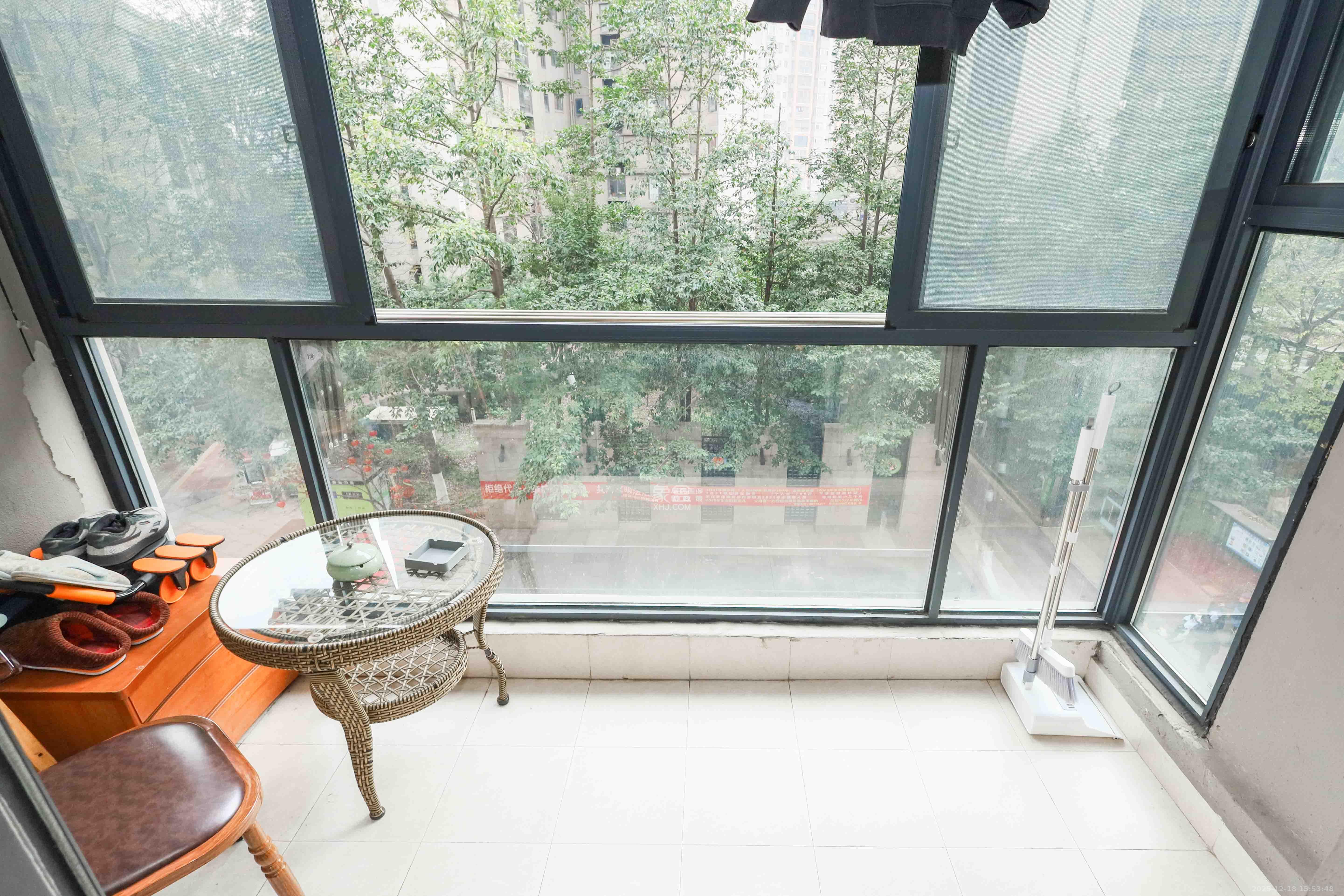 万科城市花园  3室2厅1卫    80.0万阳台