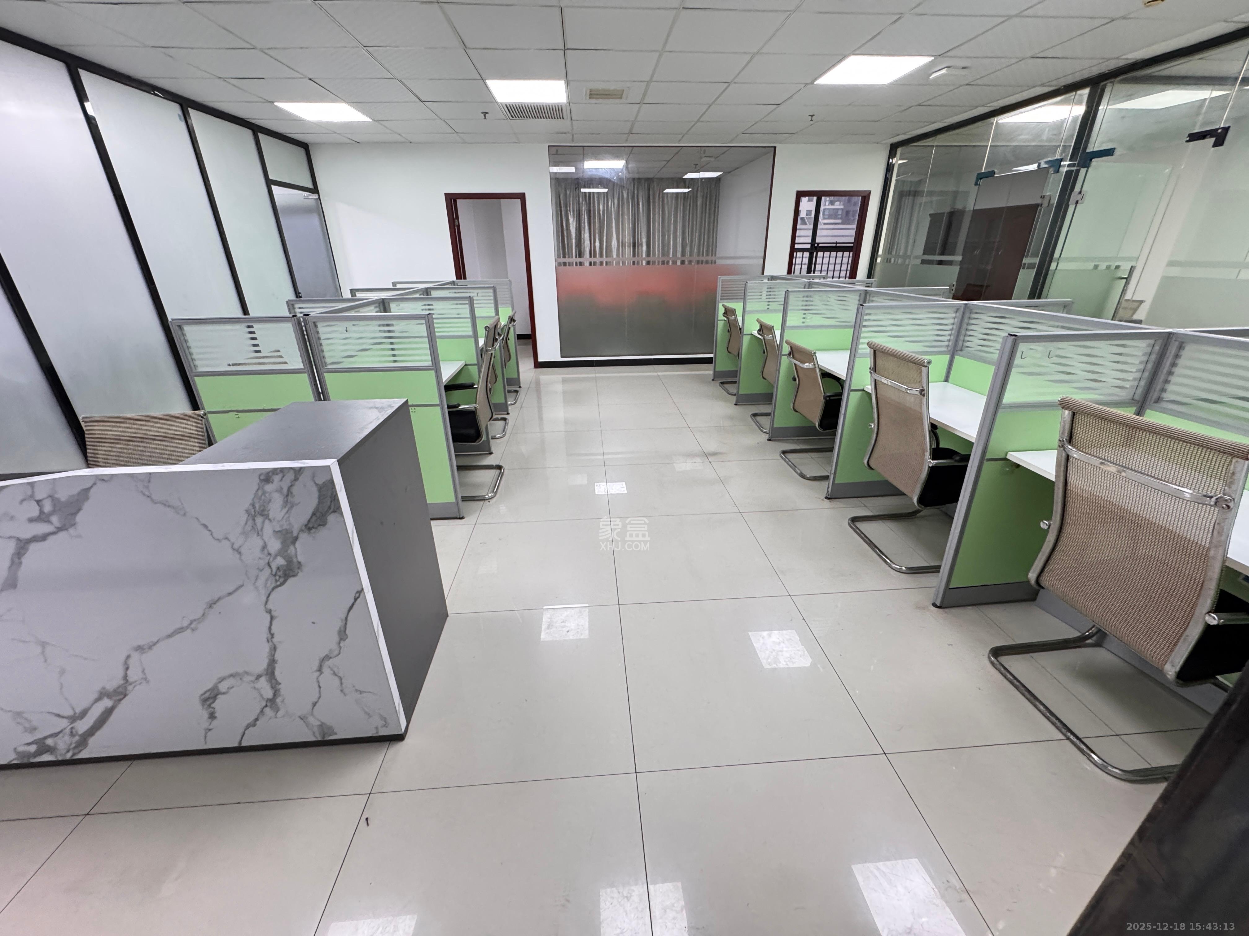 新长海广场   332.0㎡      11000.0元/月室内图