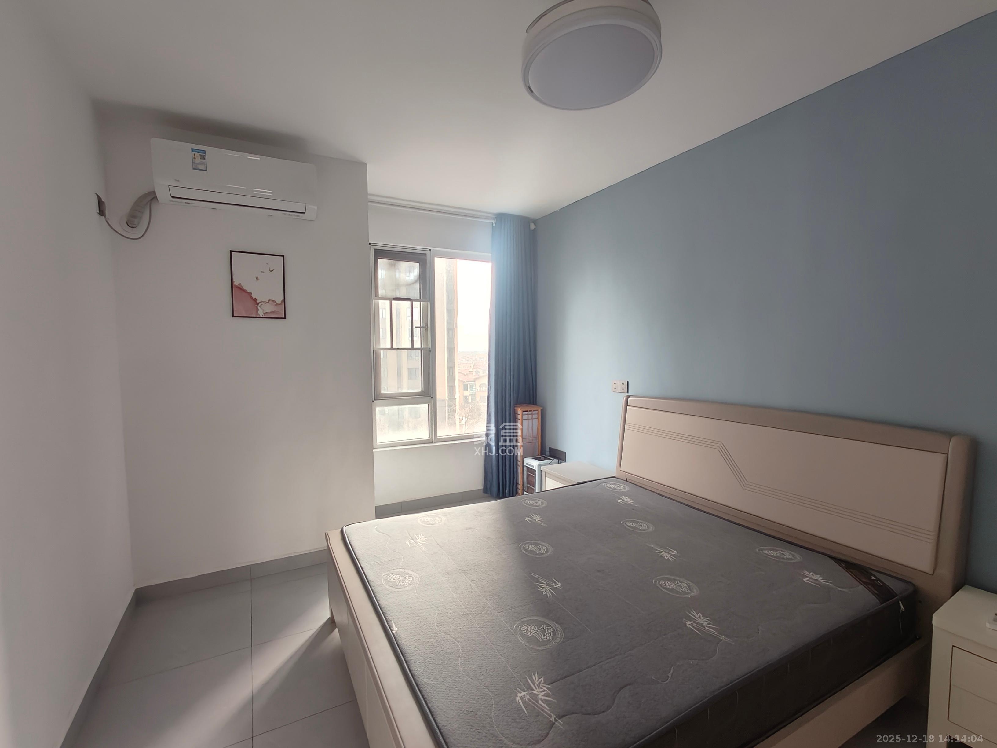 金地三千府（金地湖山樾、金地自在城）  3室2厅1卫    1800.0元/月