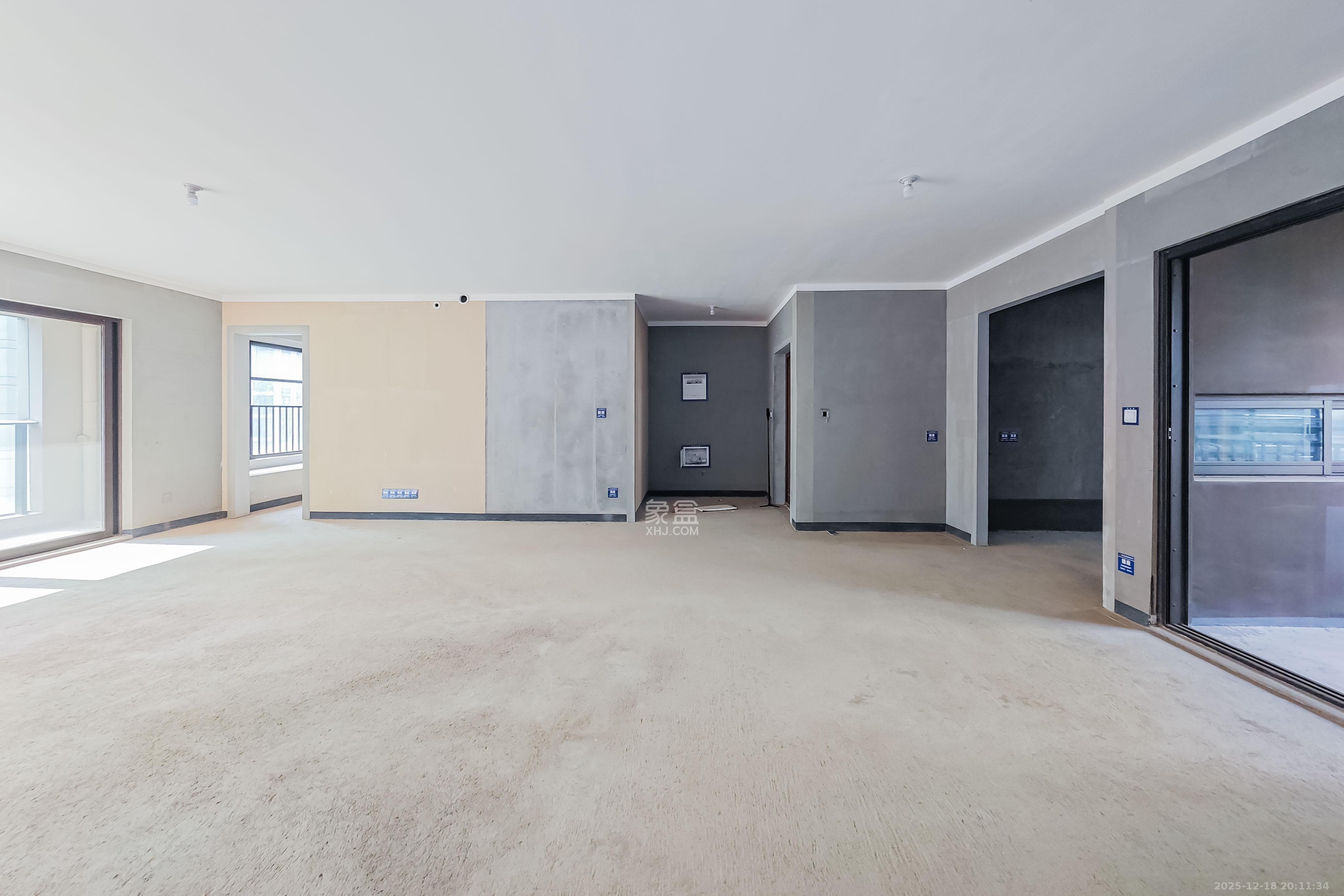 建发玖洲和玺  4室2厅2卫    165.0万