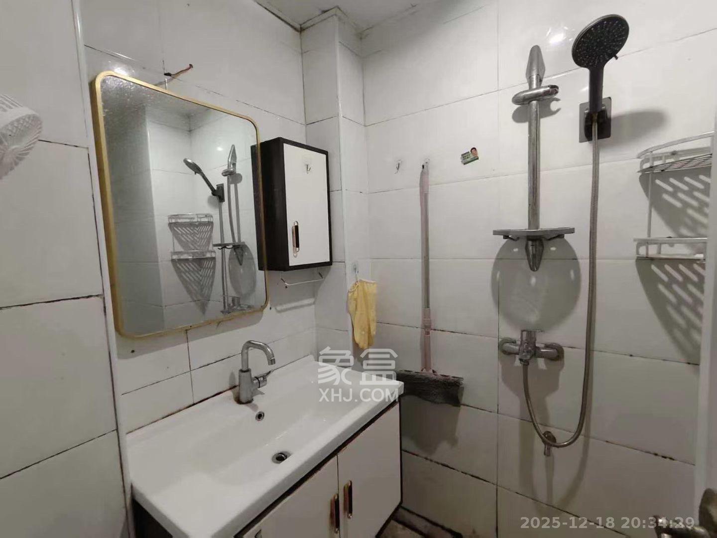 广泰锦苑   41.0㎡      1300.0元/月室内图