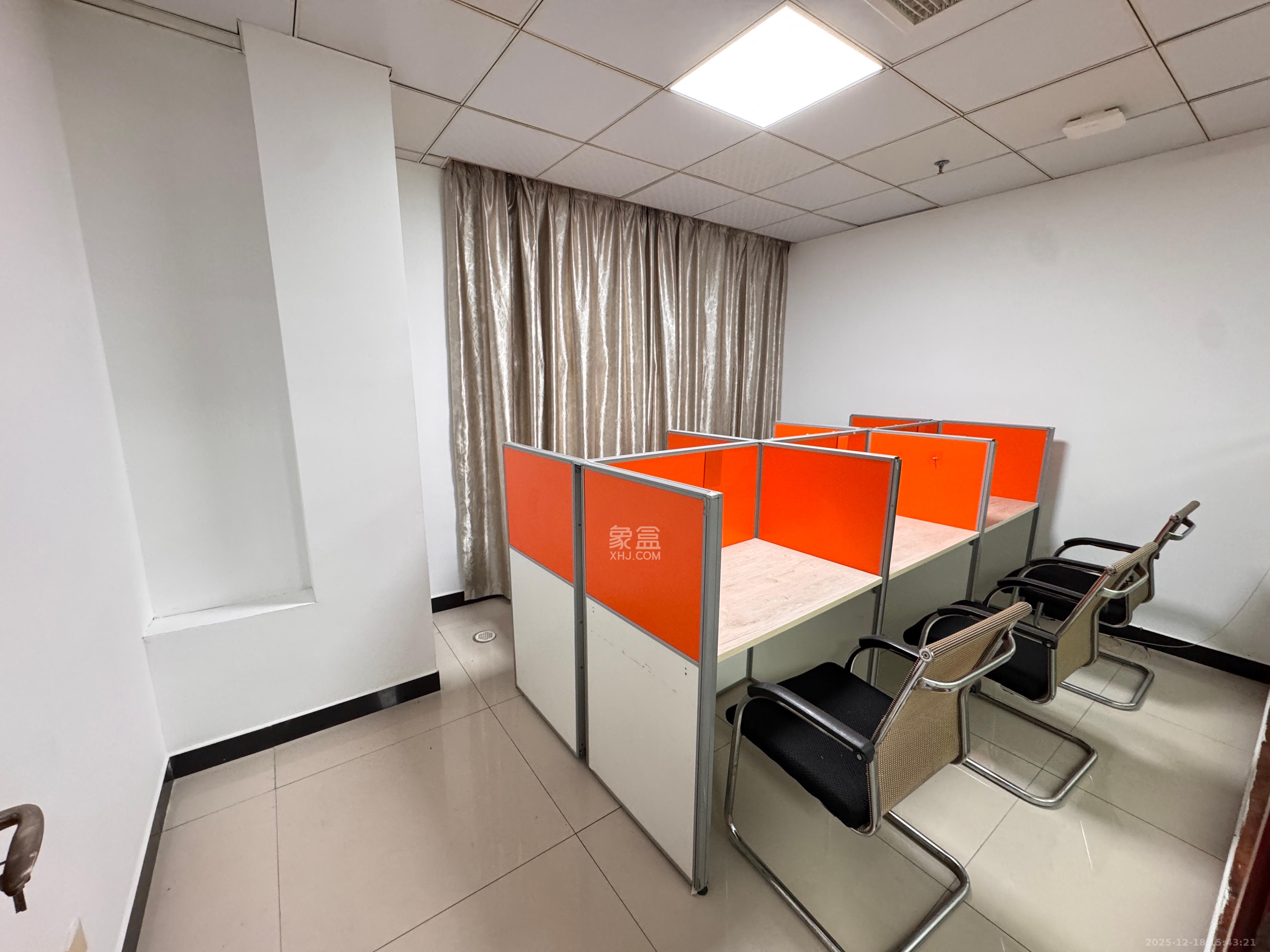 新长海广场   332.0㎡      11000.0元/月室内图