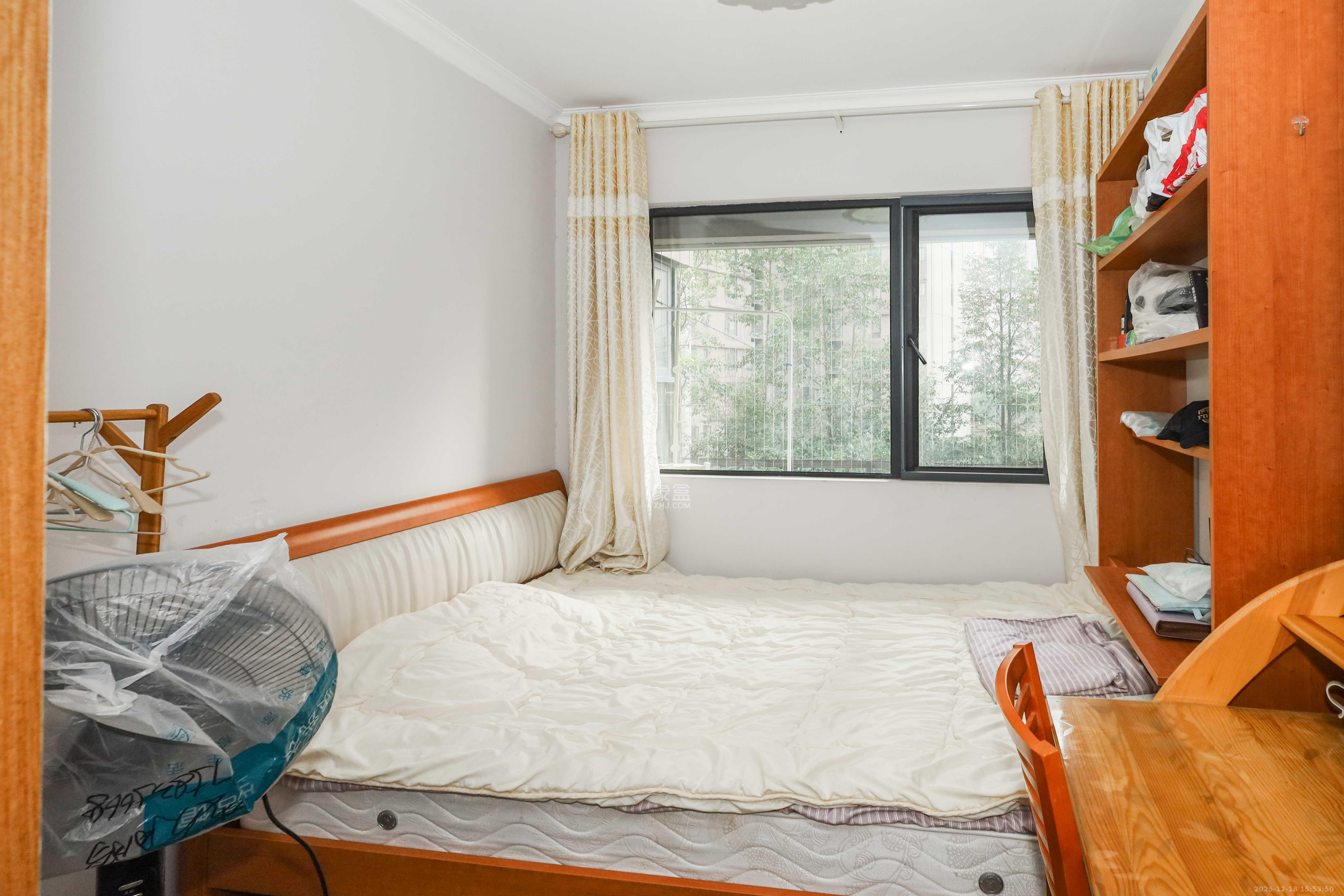 万科城市花园  3室2厅1卫    80.0万卧室