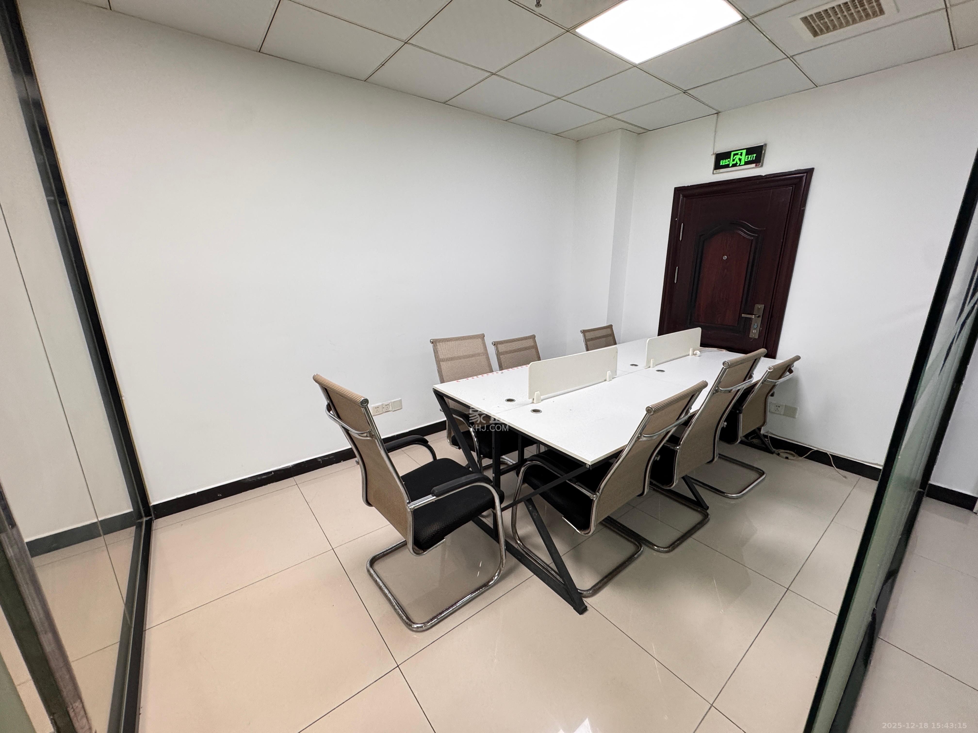 新长海广场   332.0㎡      11000.0元/月室内图