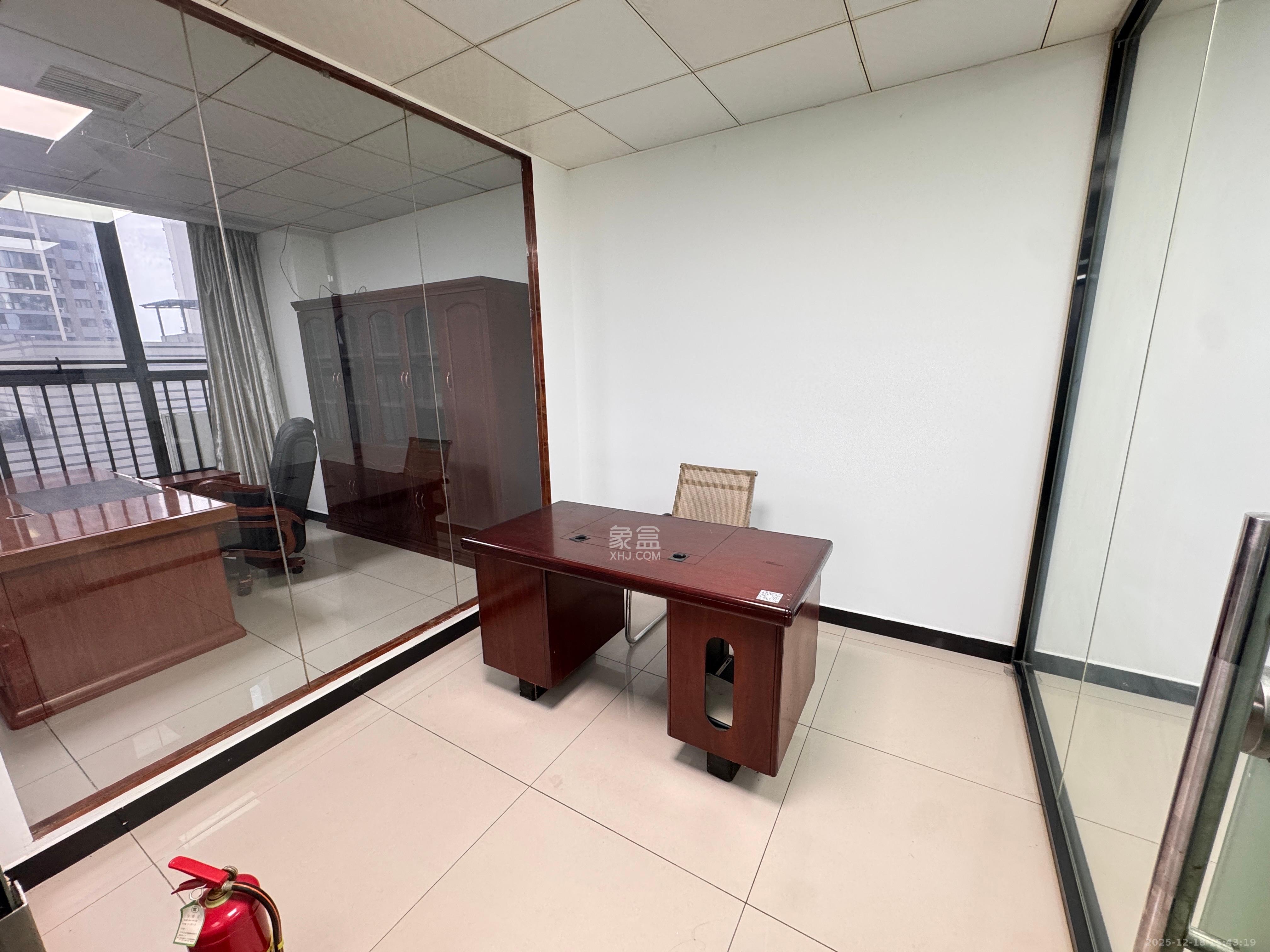 新长海广场   332.0㎡      11000.0元/月室内图