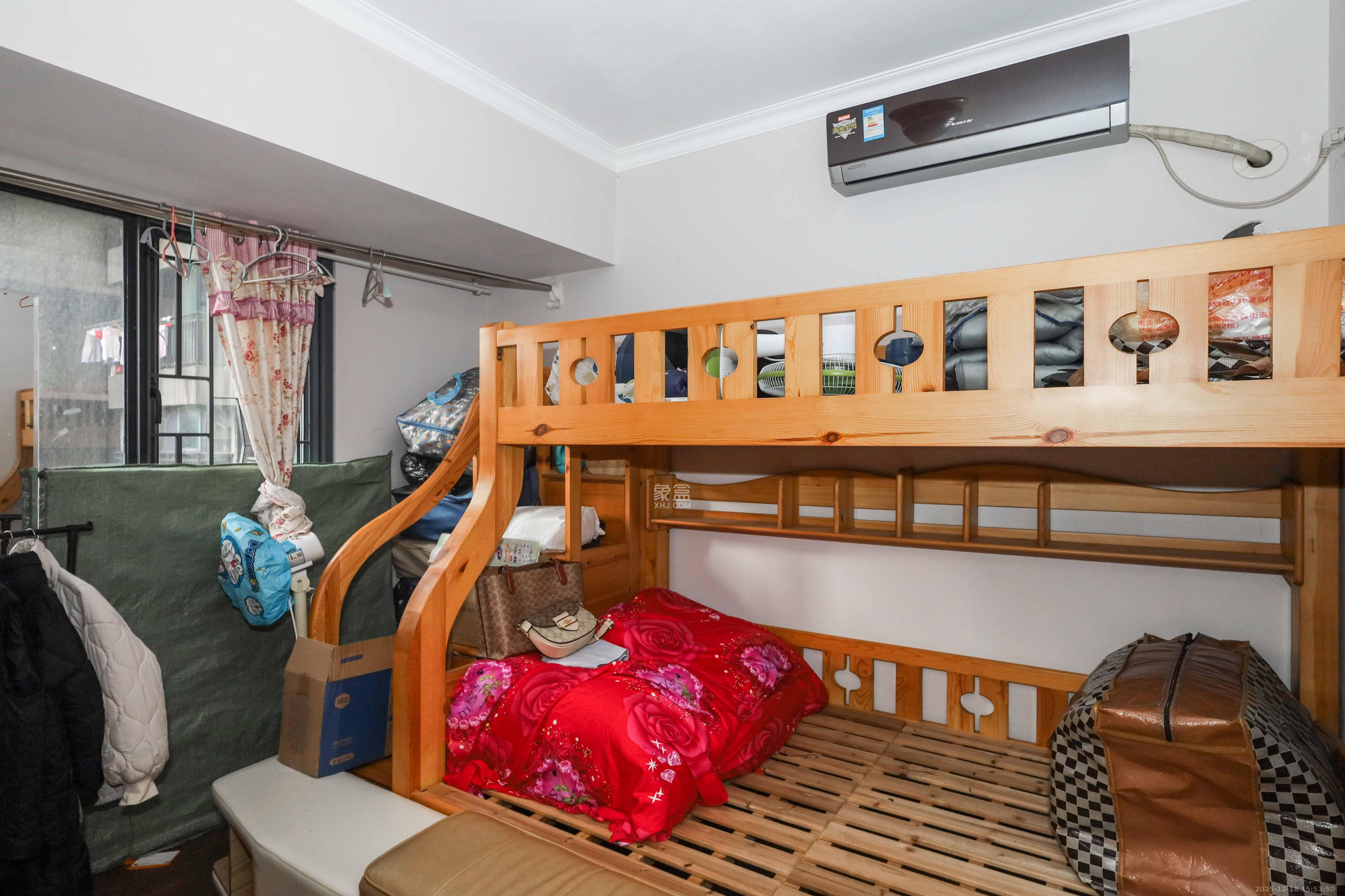 万科城市花园  3室2厅1卫    80.0万卧室