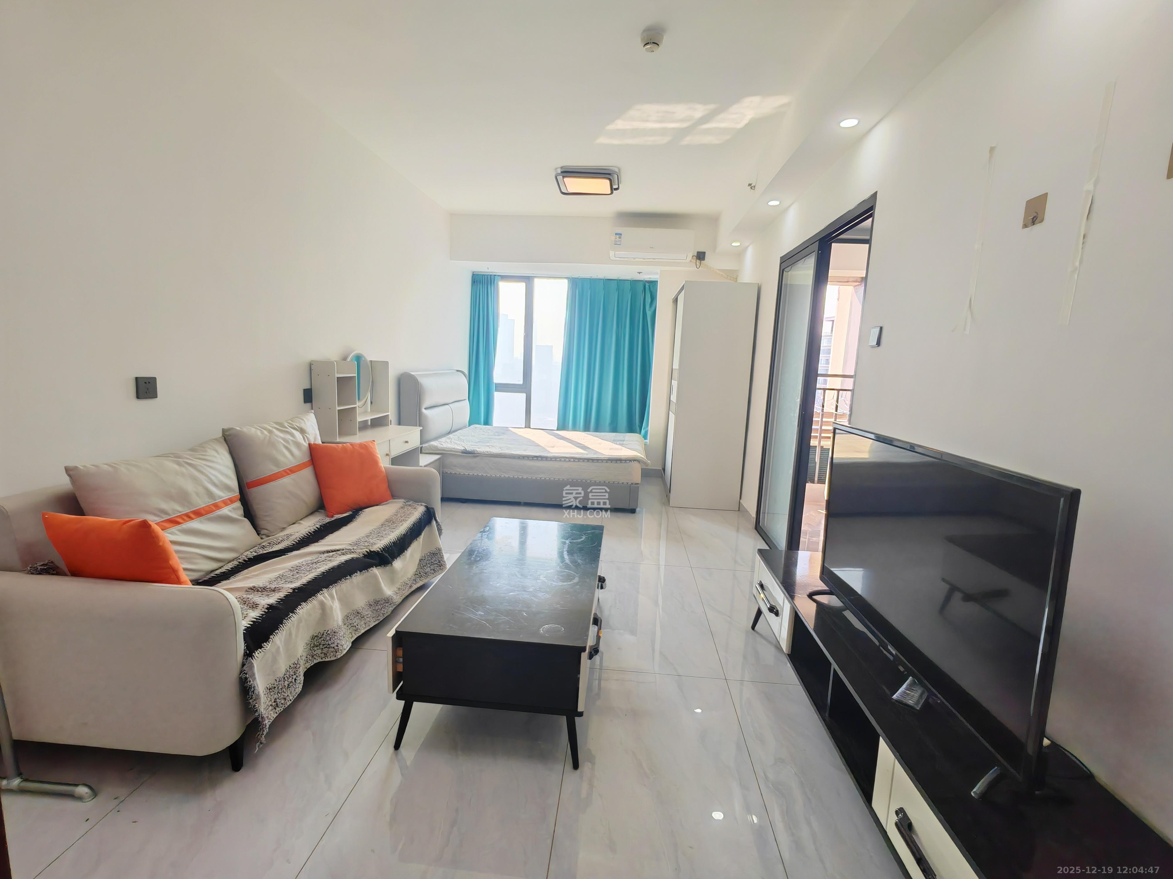 天健城  1室0厅1卫    2000.0元/月