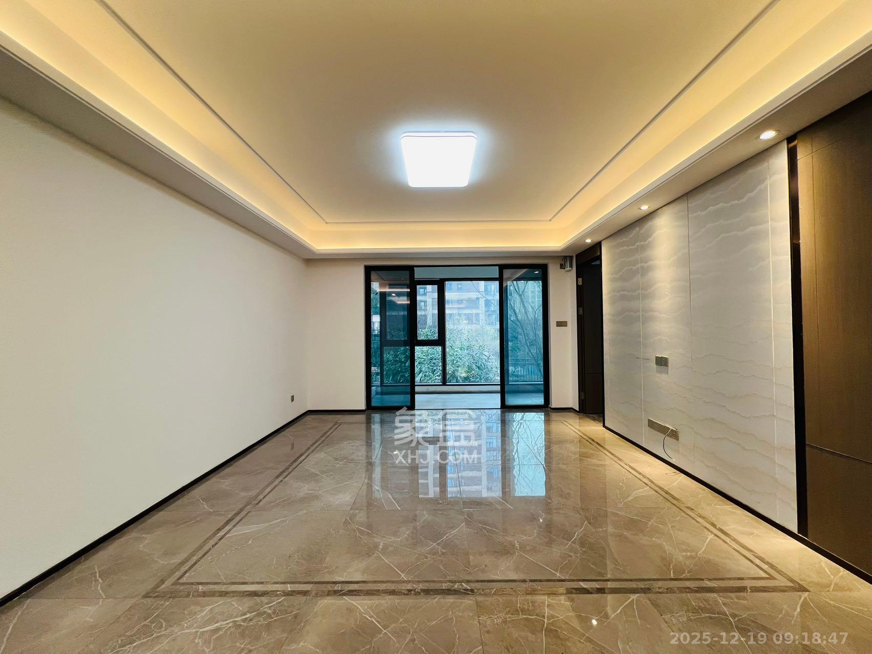 金茂建发泊悦  4室2厅2卫    4000.0元/月